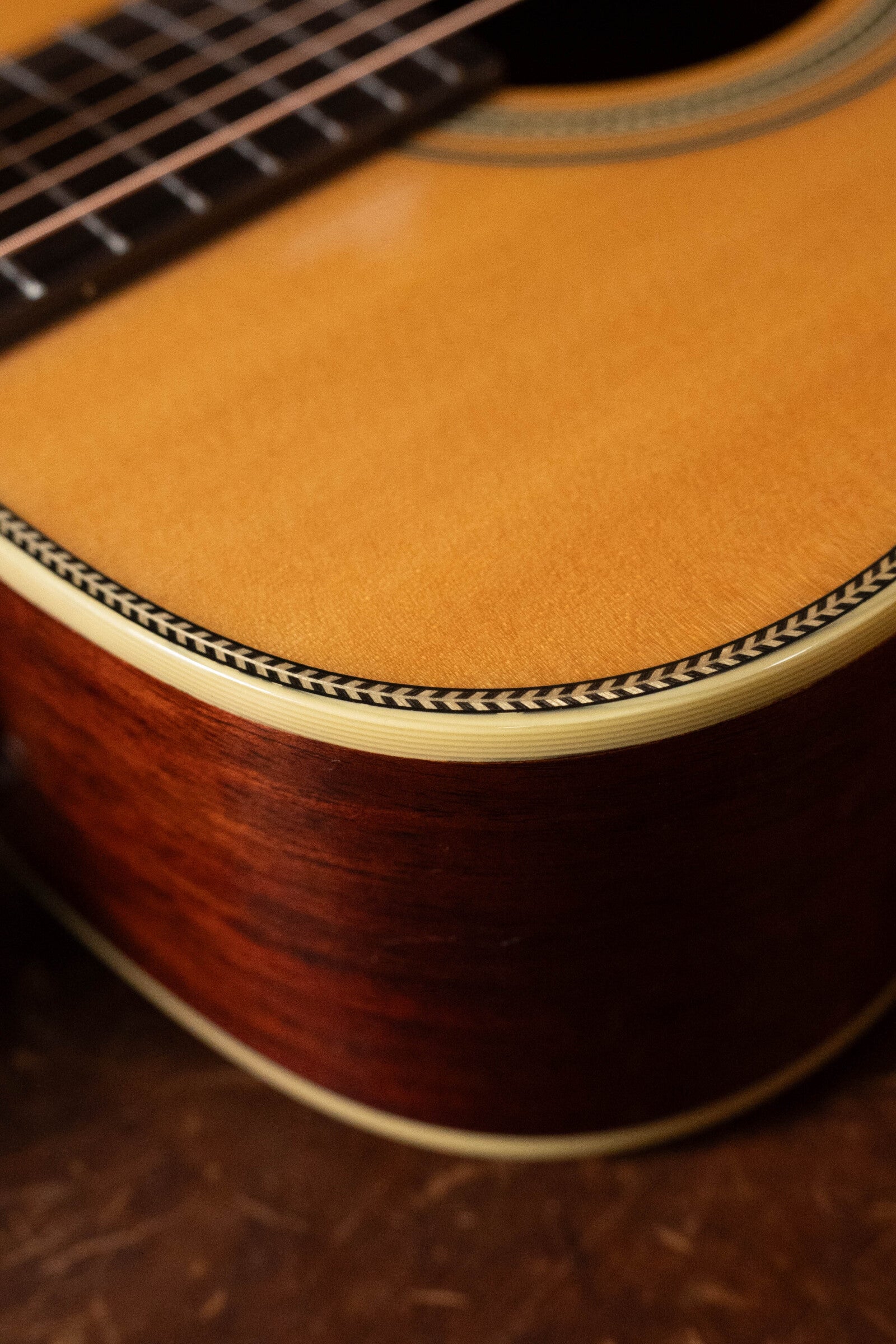 Alvarez Masterworks Series MF60 Herringbone Sitka/African Mahogany Orchestra Model Acoustic Guitar #2407