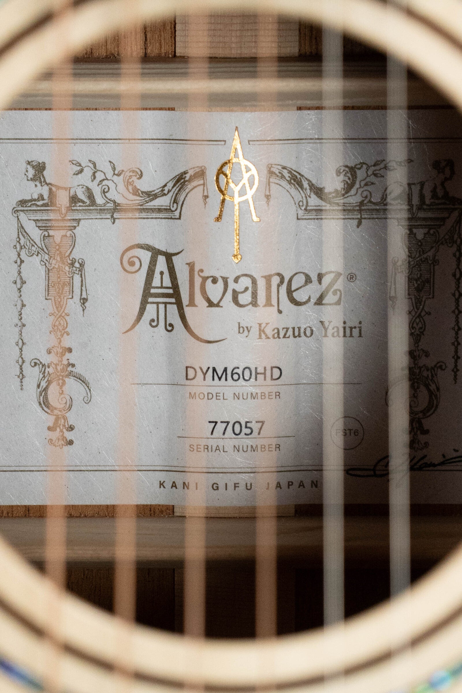 Alvarez Yairi Honduran Series DYM60HD Adirondack/Vintage Honduran Mahogany Dreadnought Acoustic Guitar #7057
