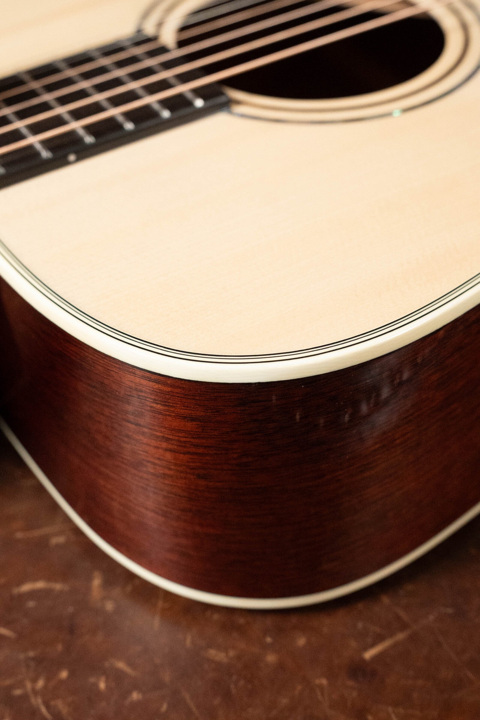 Alvarez Yairi Honduran Series DYM60HD Adirondack/Vintage Honduran Mahogany Dreadnought Acoustic Guitar #7057
