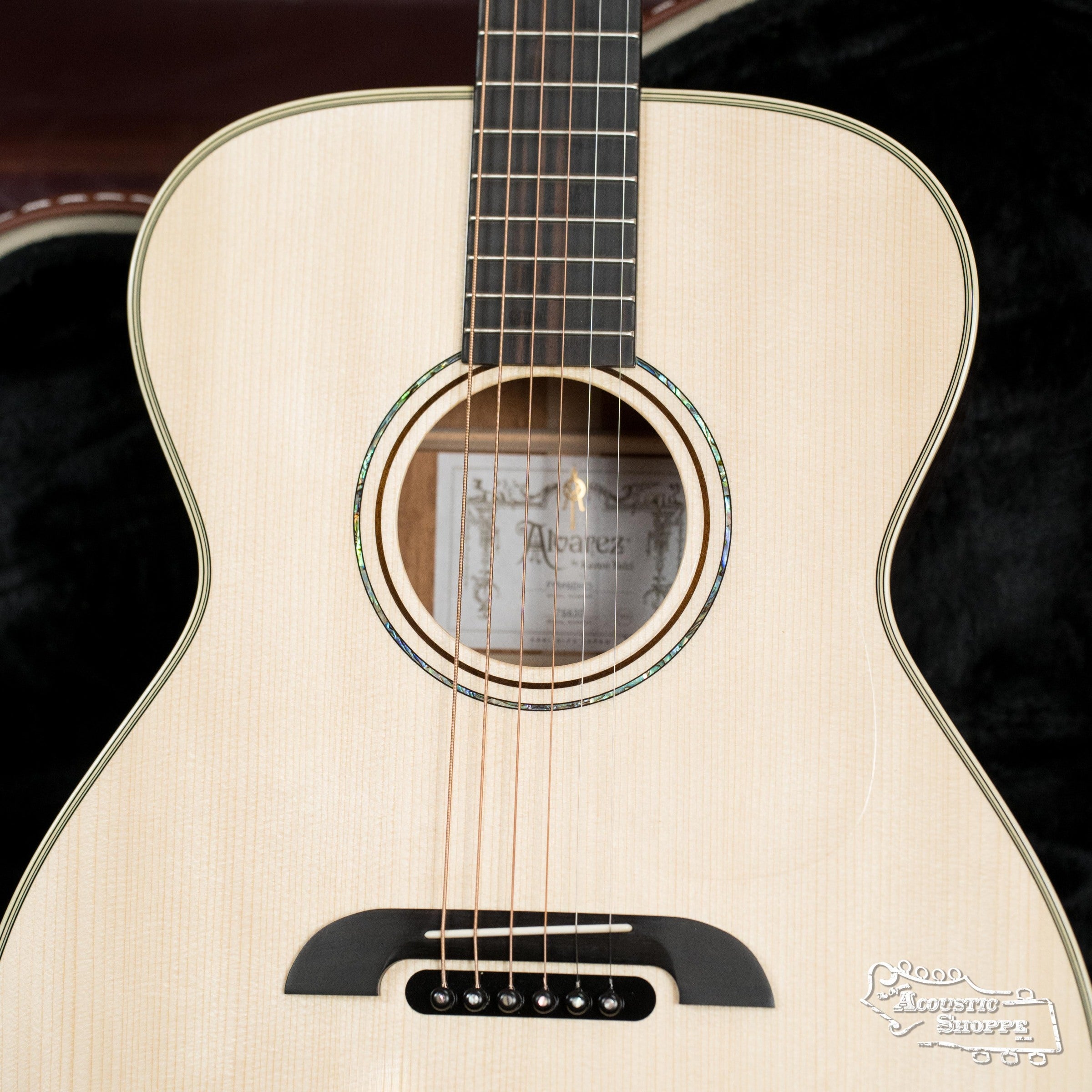 Alvarez Yairi Honduran Series FYM60HD Adirondack/Vintage Honduran Mahogany OM Acoustic Guitar #6630