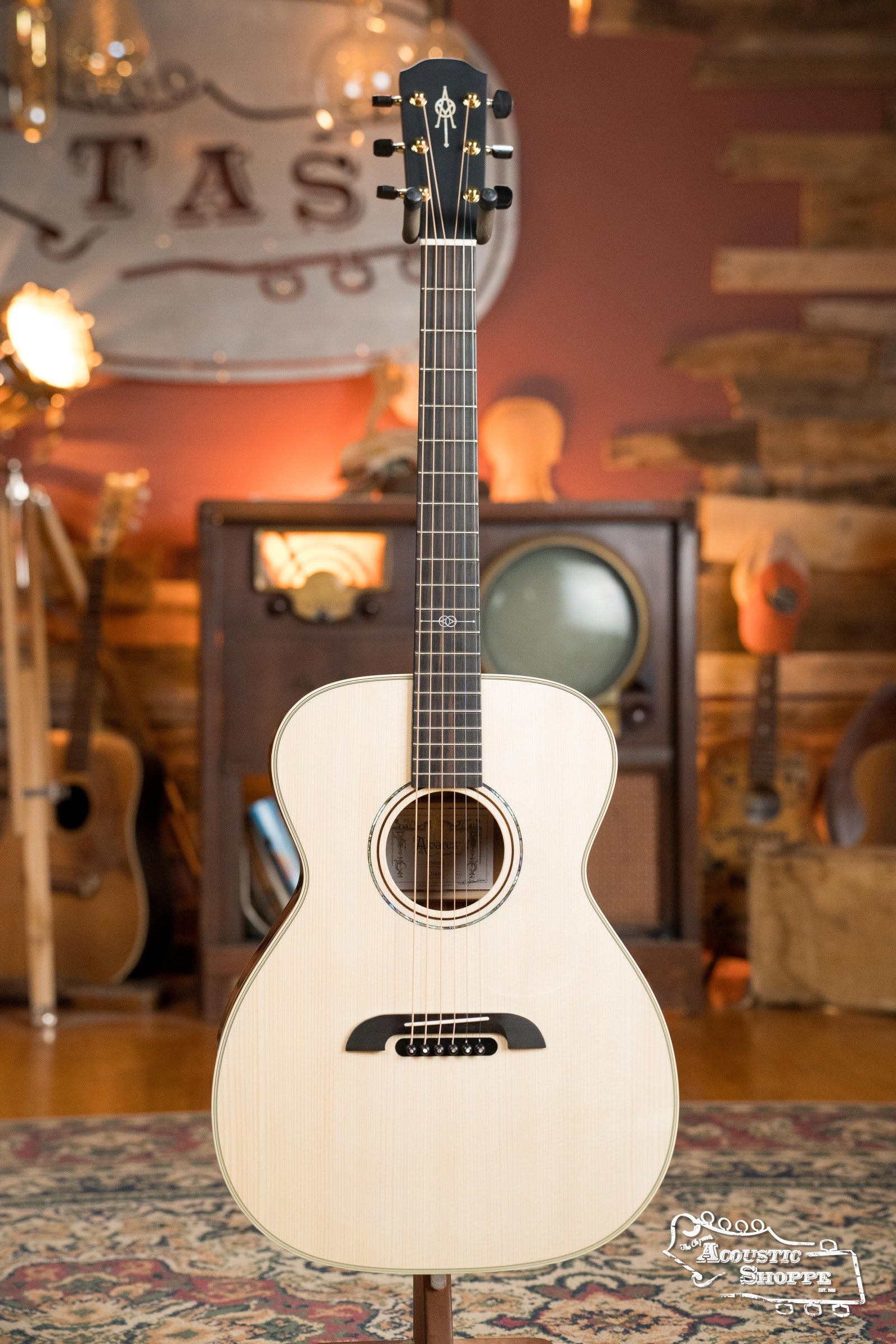 Alvarez Yairi Honduran Series FYM60HD Adirondack/Vintage Honduran Mahogany OM Acoustic Guitar #6630