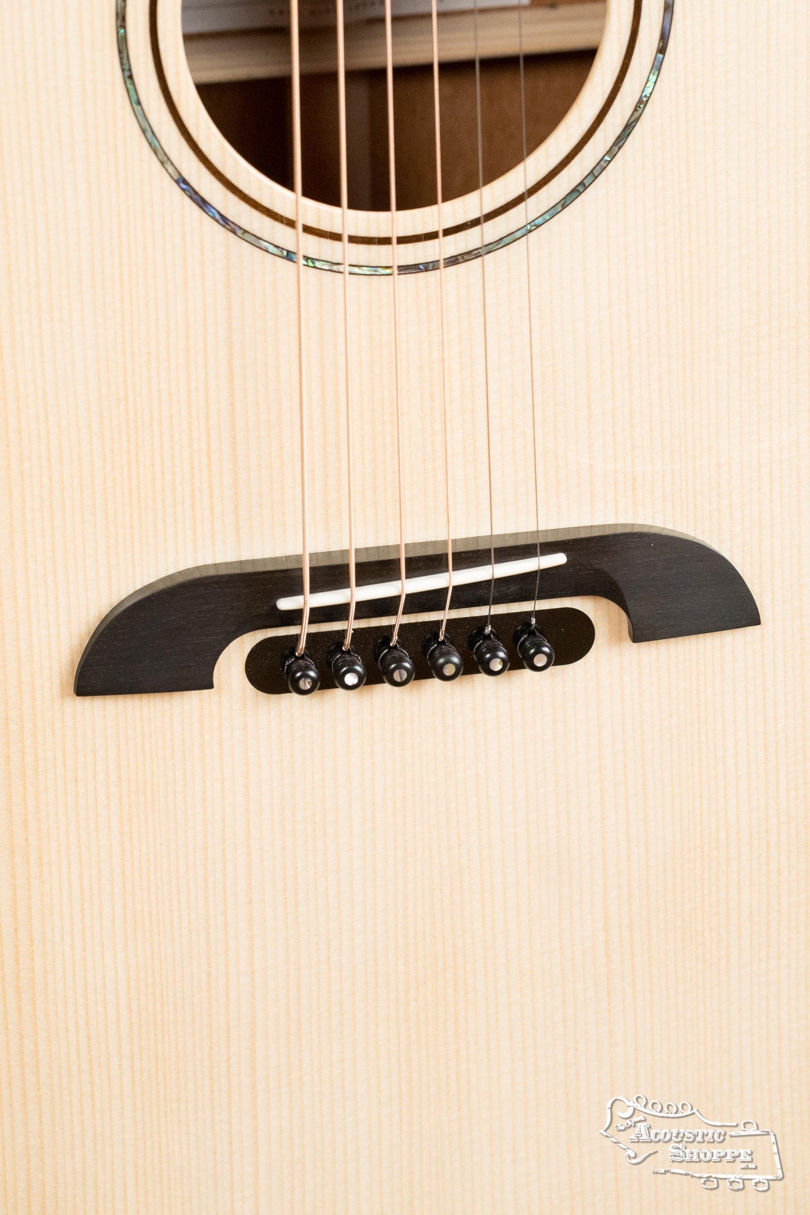 Alvarez Yairi Honduran Series FYM60HD Adirondack/Vintage Honduran Mahogany OM Acoustic Guitar #6630