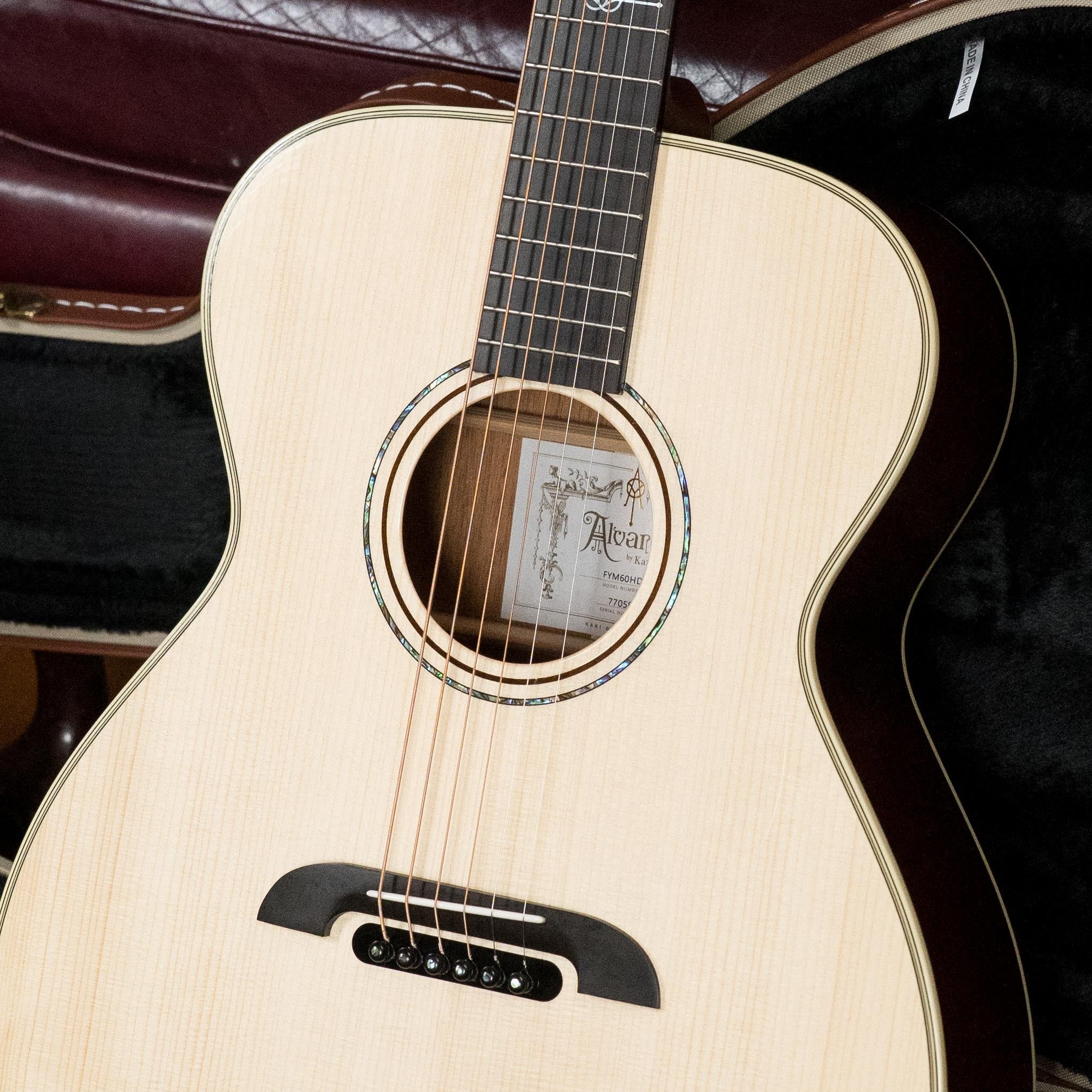 Alvarez Yairi Honduran Series FYM60HD Adirondack/Vintage Honduran Mahogany OM Acoustic Guitar #7059