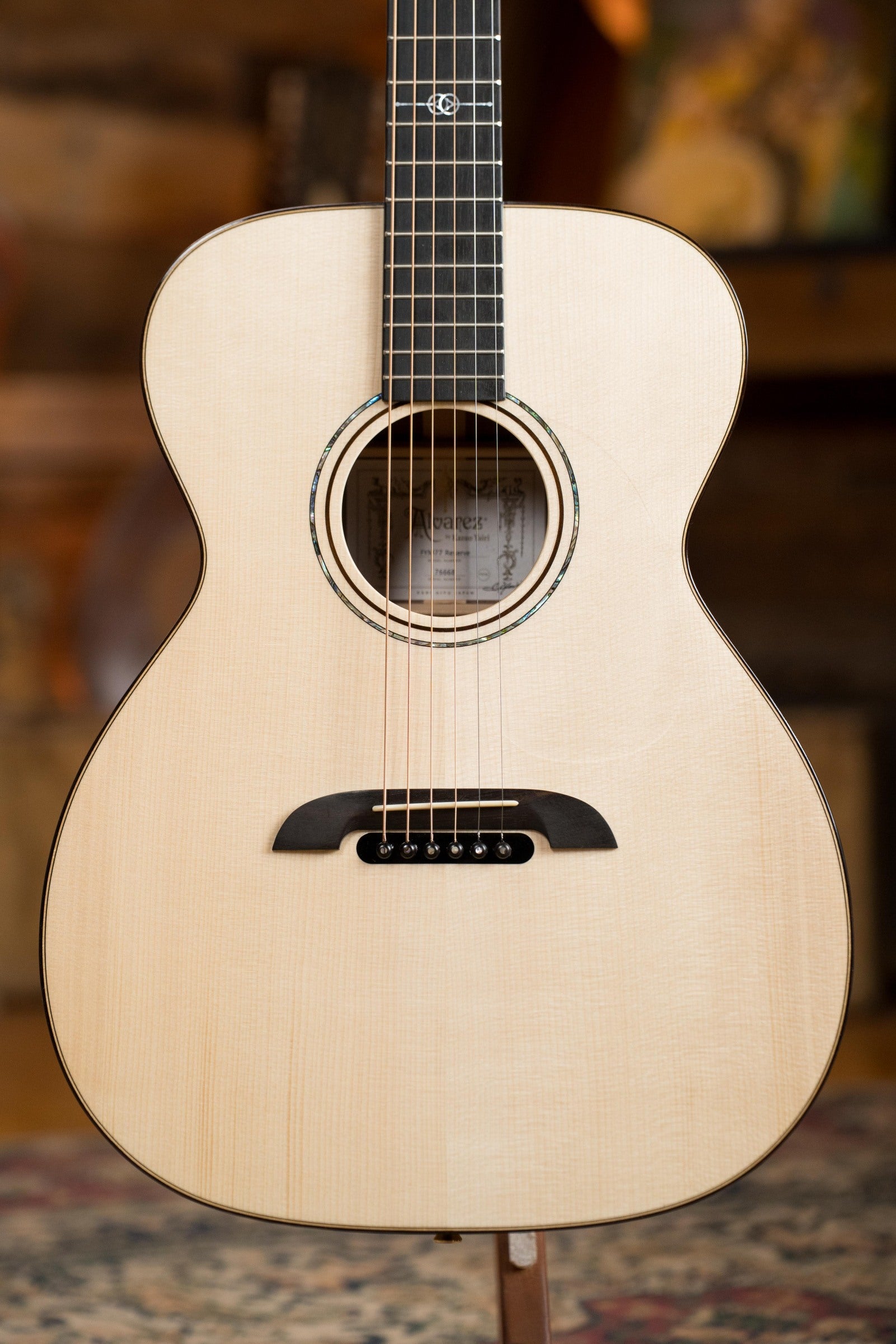 Alvarez Yairi Masterworks Series FYM77 Reserve 1 of 6 Worldwide Adirondack/Flamed Black Walnut OM Acoustic Guitar #6668