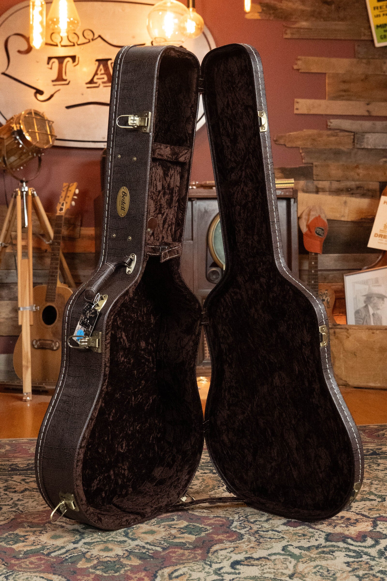 Bedell Dark Brown Hardshell Dreadnought Guitar Case