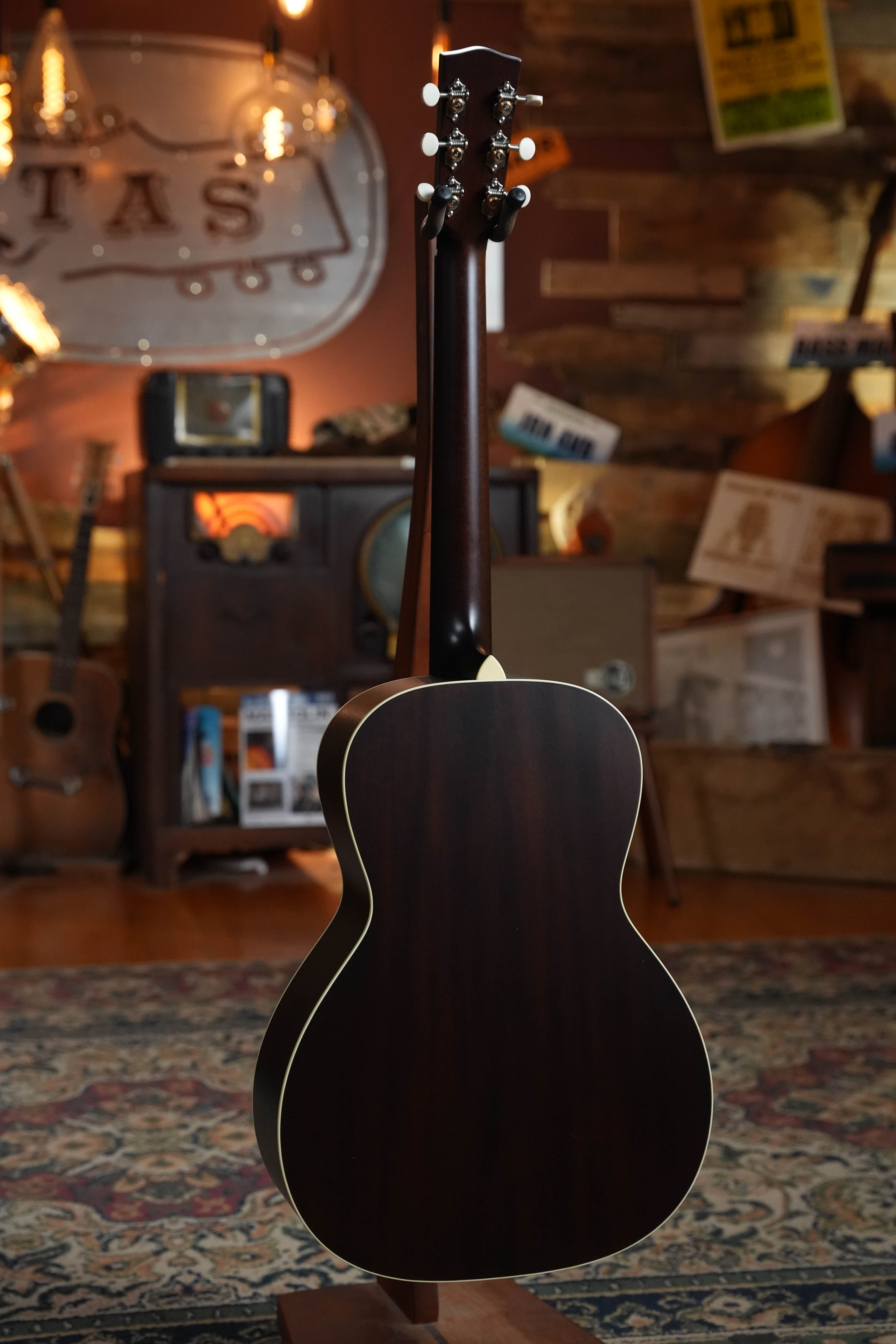 Bourgeois L-DBO The Natural Professional Series Satin Slope Shoulder Acoustic Guitar #1339