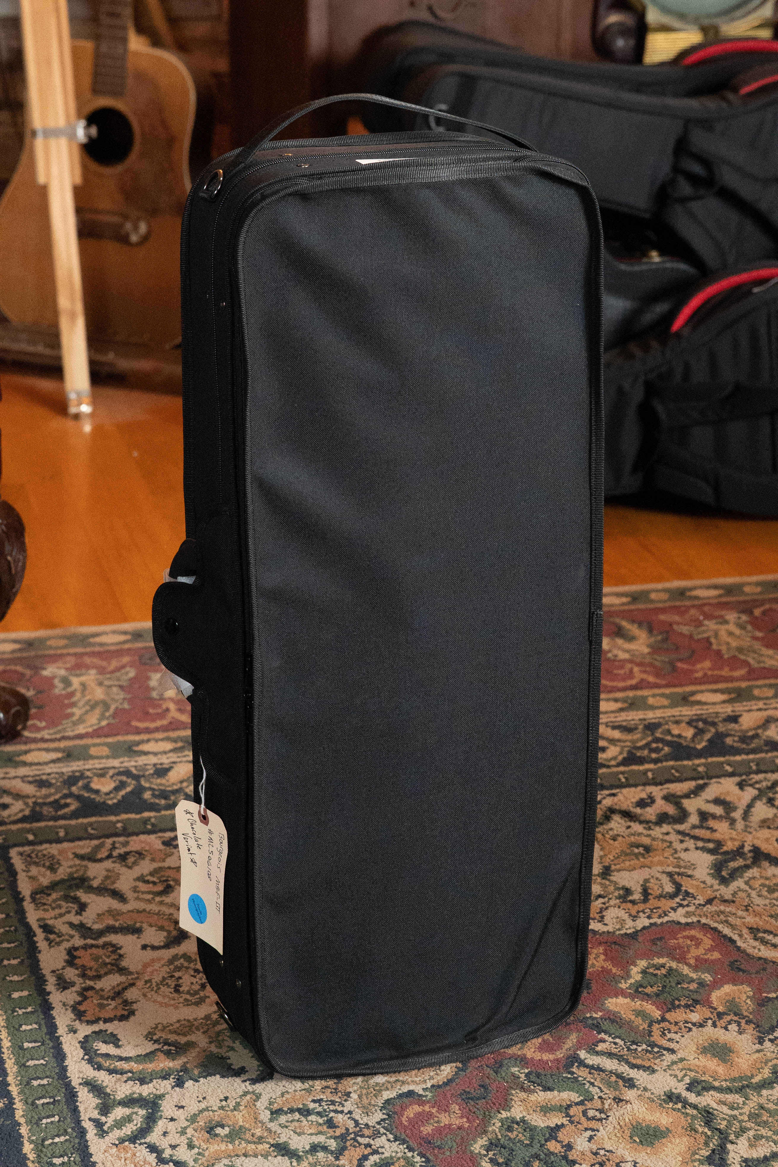 Bourgeois Limited Chocolate M5-F-BT Aged-Tone Adirondack/Maple Black Top F-Style Mandolin #6108