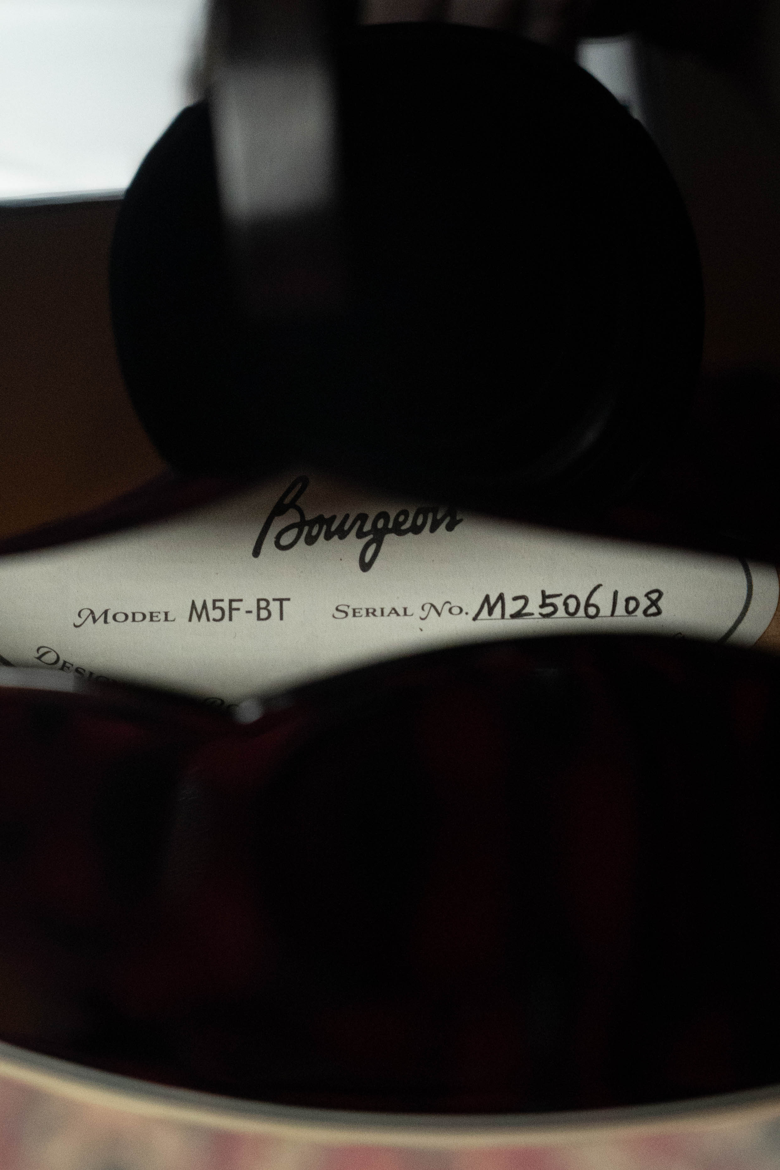 Bourgeois Limited Chocolate M5-F-BT Aged-Tone Adirondack/Maple Black Top F-Style Mandolin #6108