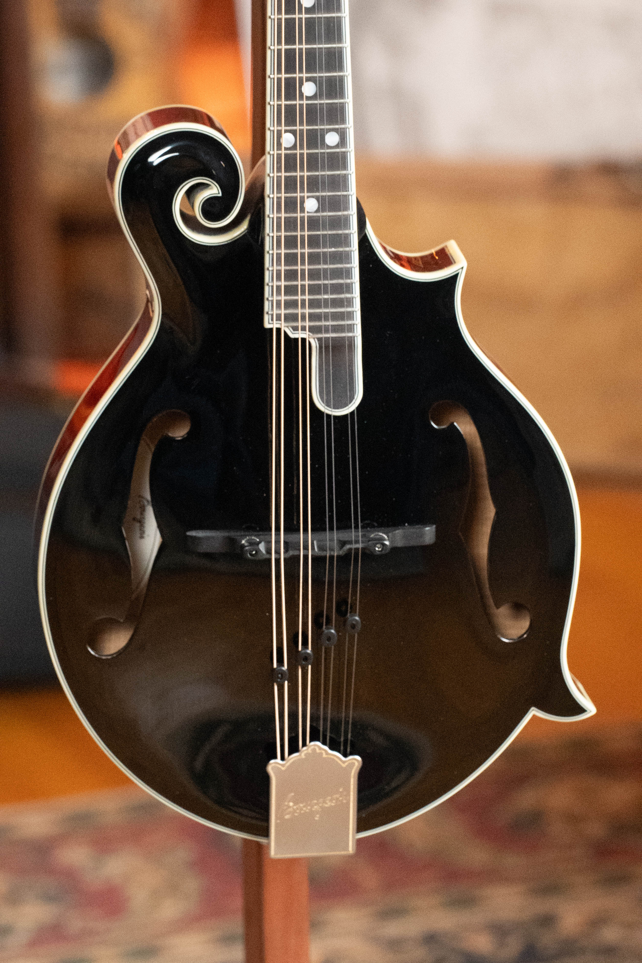 Bourgeois M5-F-BT Aged-Tone Adirondack/Maple Black Top F-Style Mandolin #6114