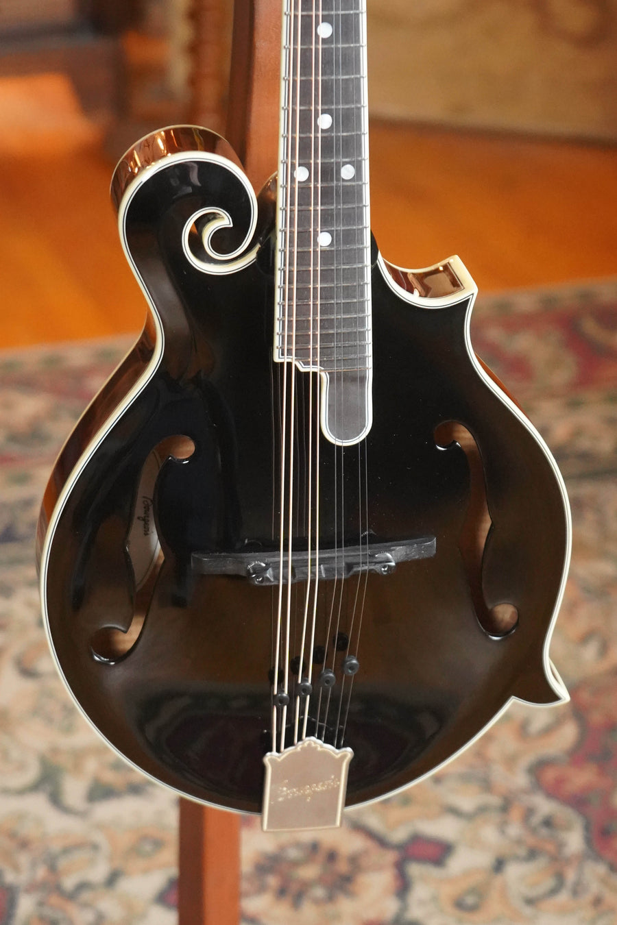 Bourgeois M5-F-BT Aged-Tone Finish Black Top F-Style Mandolin #6112