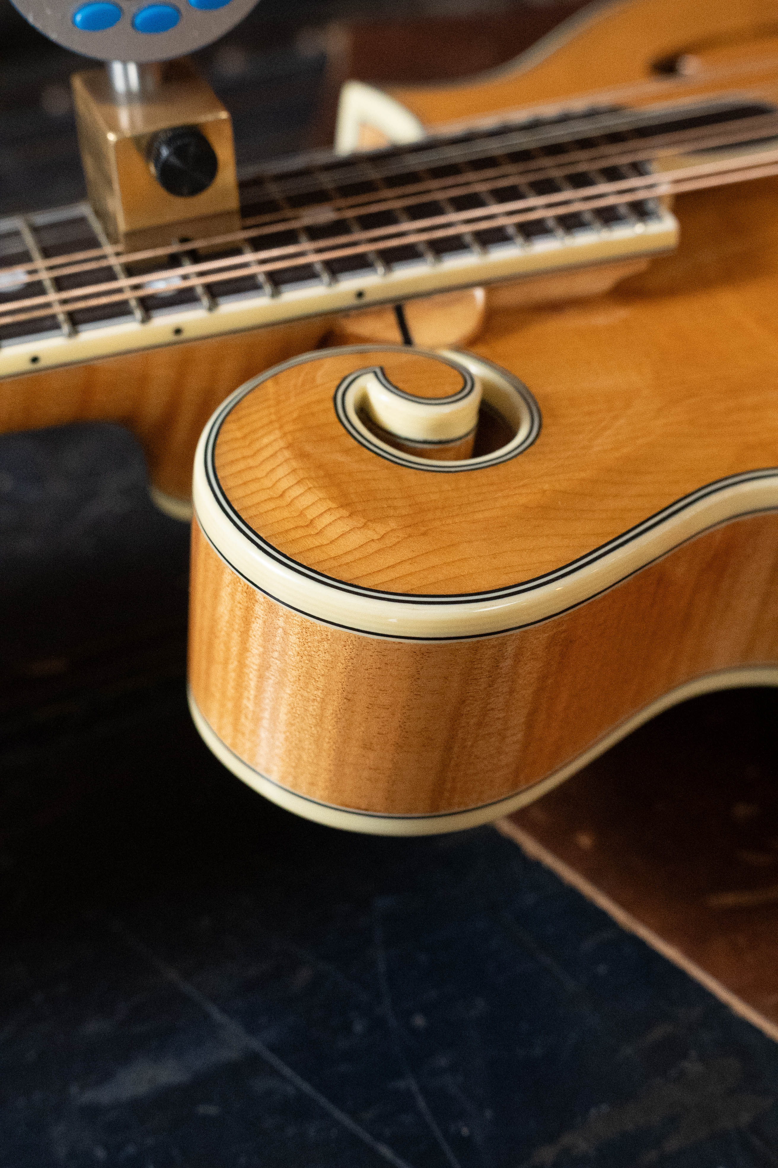 Bourgeois M5-F Aged-Tone Adirondack/Maple F-Style Mandolin #6127