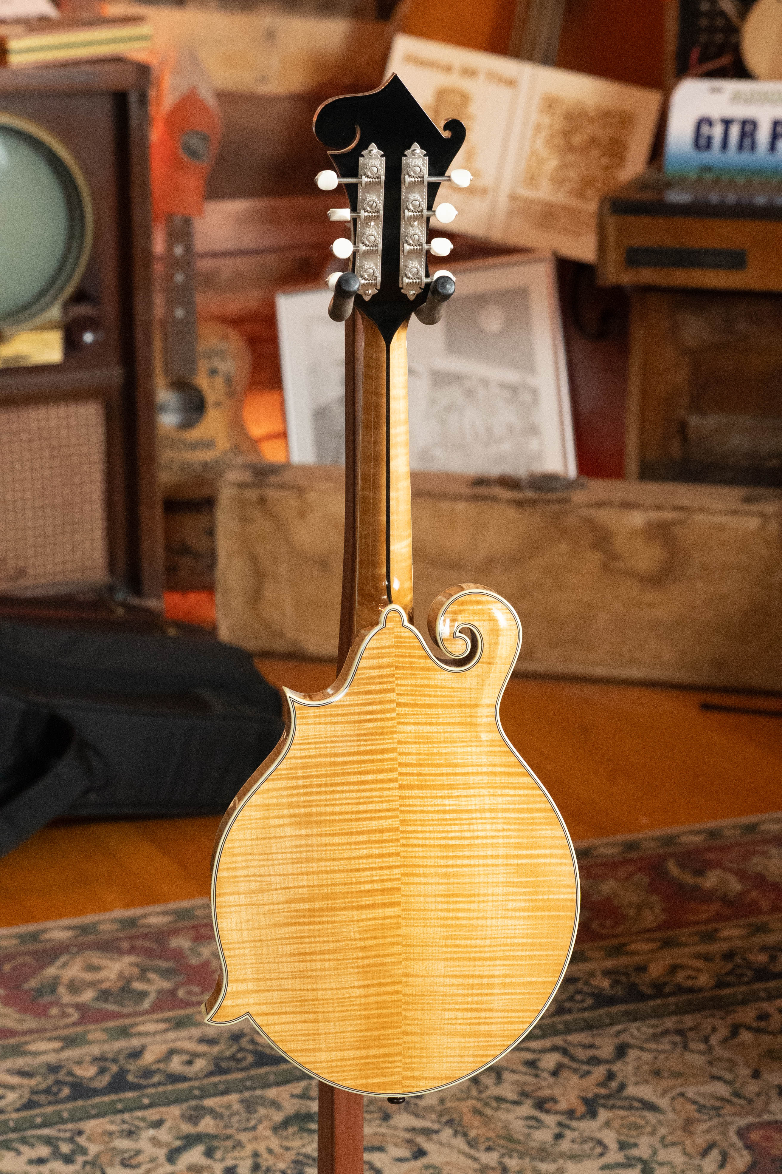 Bourgeois M5-F Aged-Tone Adirondack/Maple F-Style Mandolin #9015