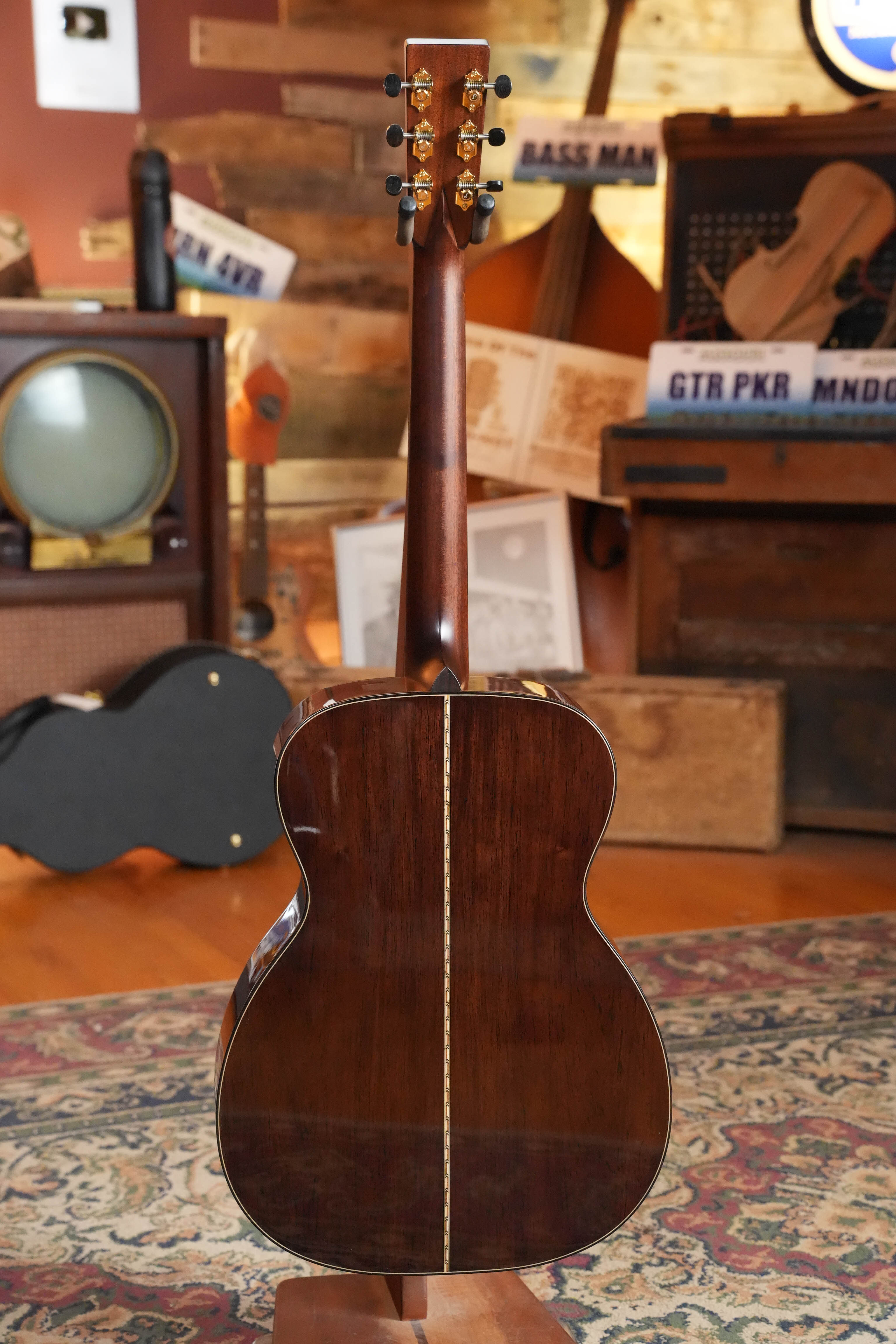 Bourgeois OMSIG-SB/TS Touchstone Signature Torrefied Alaskan Sitka/Madagascar Rosewood Sunburst Orchestra Model Acoustic Guitar #1298