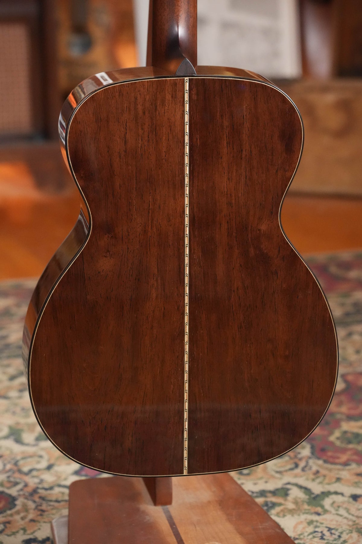 *Dread-Not Certified Used* Bourgeois Touchstone Signature OMSIG-SB/TS Orchestra Model Sunburst Acoustic Guitar #1299