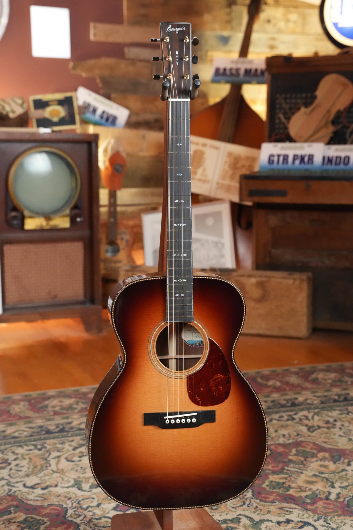 *Dread-Not Certified Used* Bourgeois Touchstone Signature OMSIG-SB/TS Orchestra Model Sunburst Acoustic Guitar #1299