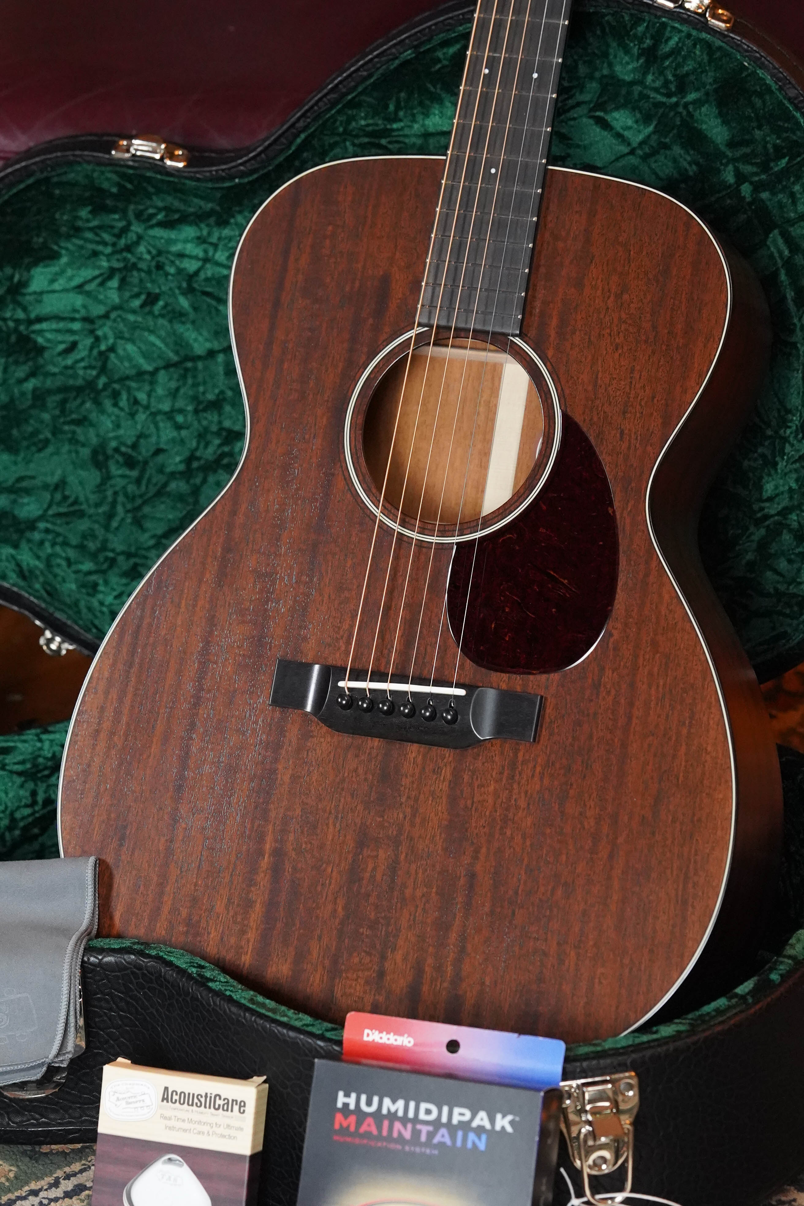 Bourgeois PSHT-OM-S Professional Series Hog Top All Mahogany Satin Finish Orchestra Model Acoustic Guitar #1233