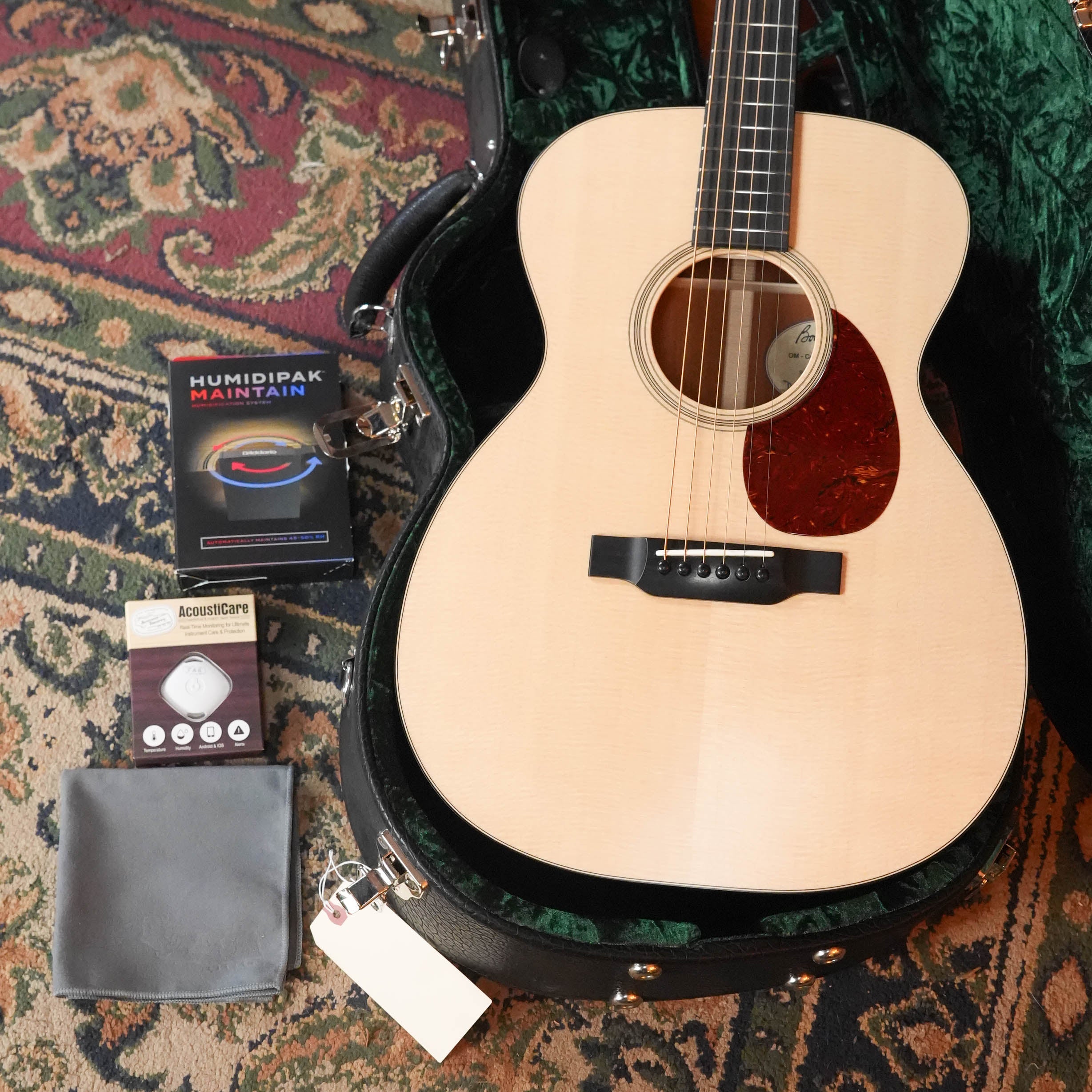 Bourgeois Professional Series Country Boy Satin Sitka/Mahogany Satin OM Acoustic Guitar #1414