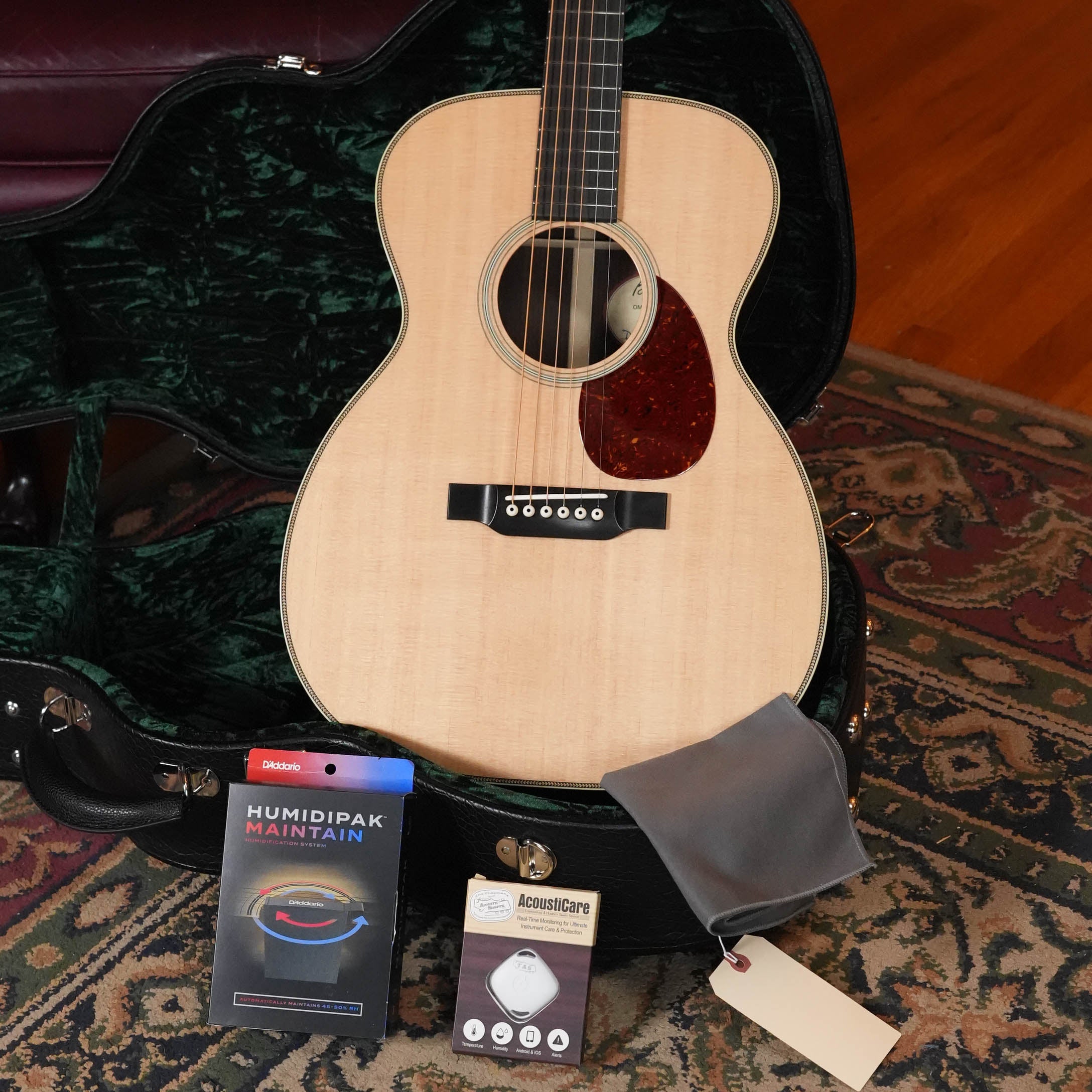 Bourgeois Professional Series Sitka/Rosewood Satin OM Vintage Acoustic Guitar #1307