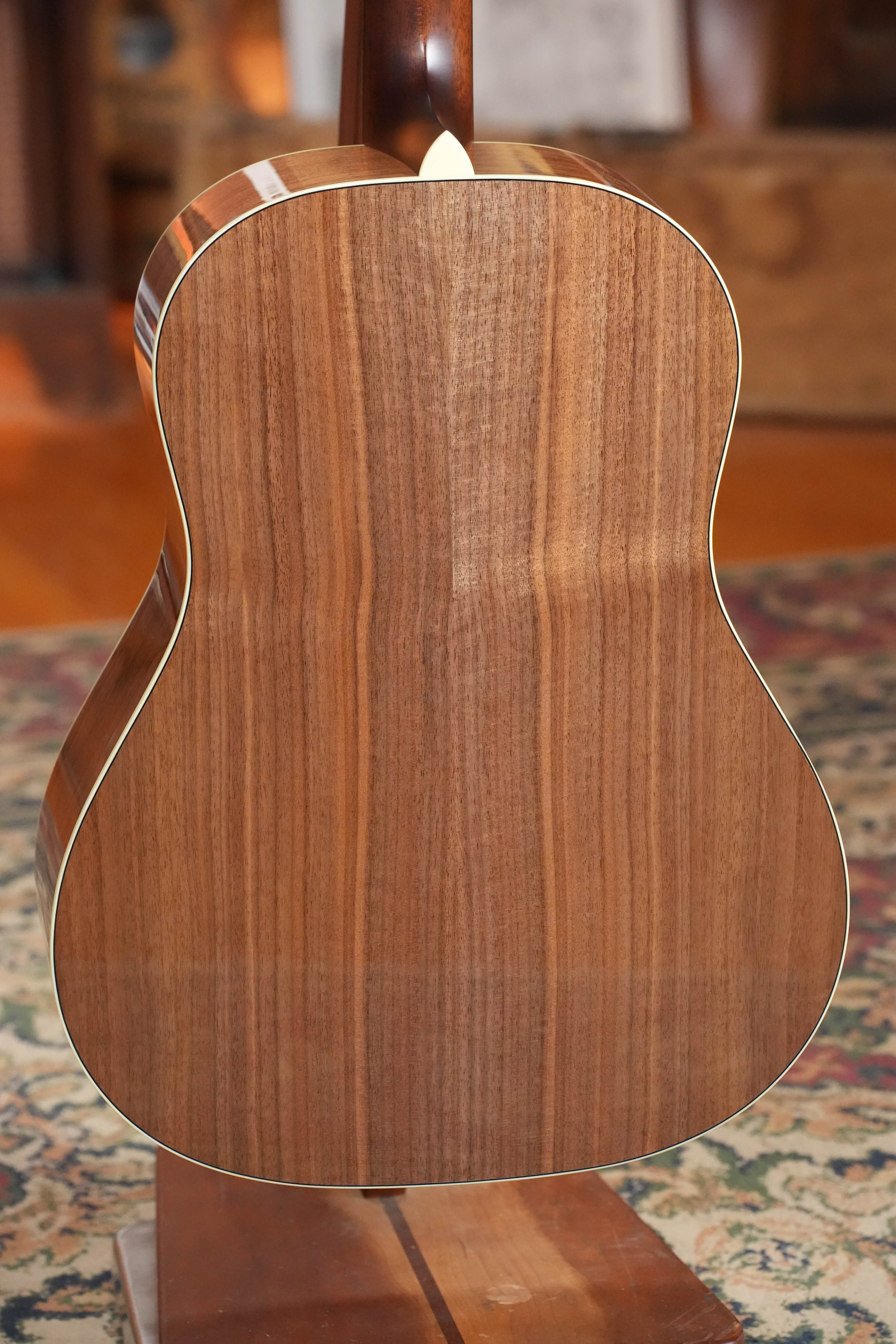 Bourgeois SDS/DE Sitka/Walnut Down East Series Slope Should Dreadnought Acoustic Guitar #1336