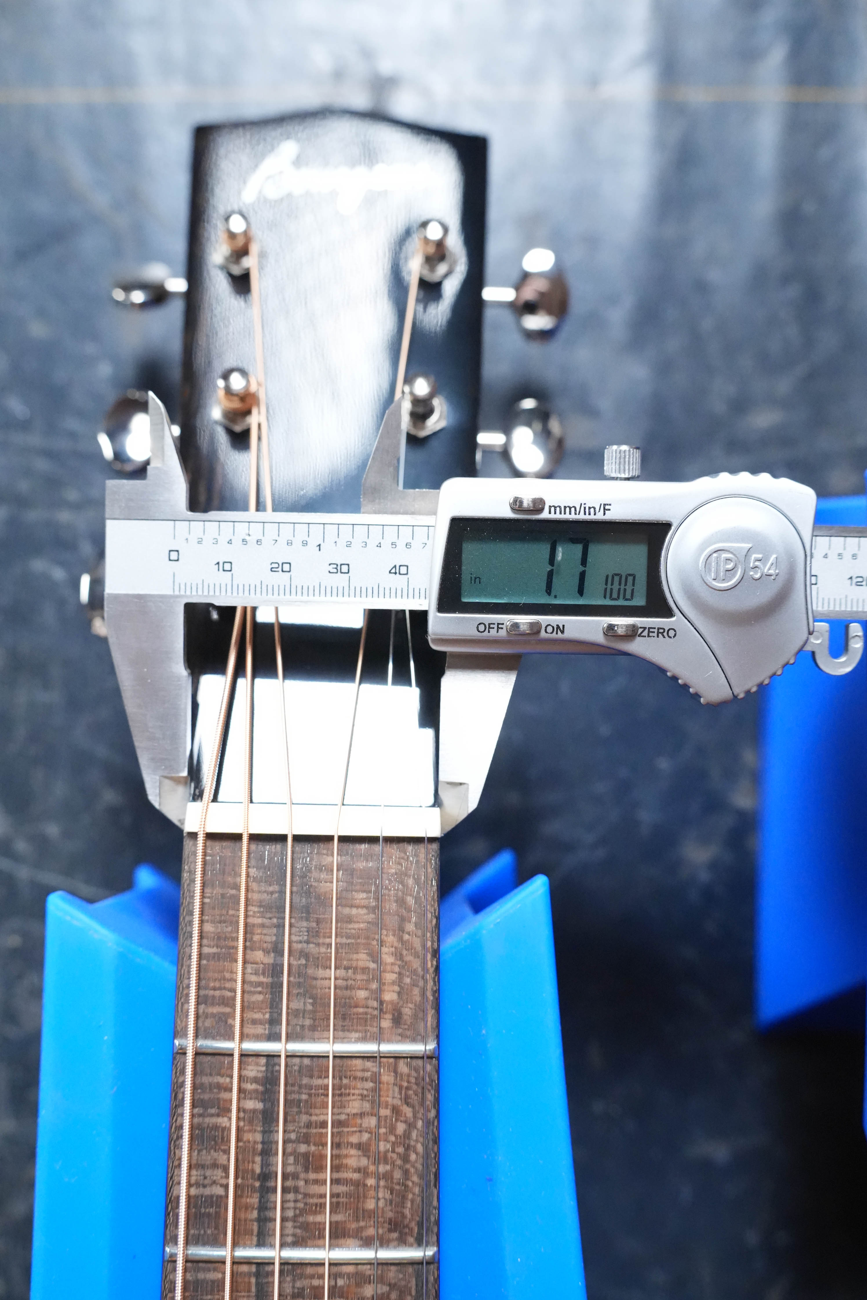 Bourgeois SDS/DE Sitka/Walnut Down East Series Slope Should Dreadnought Acoustic Guitar #1336