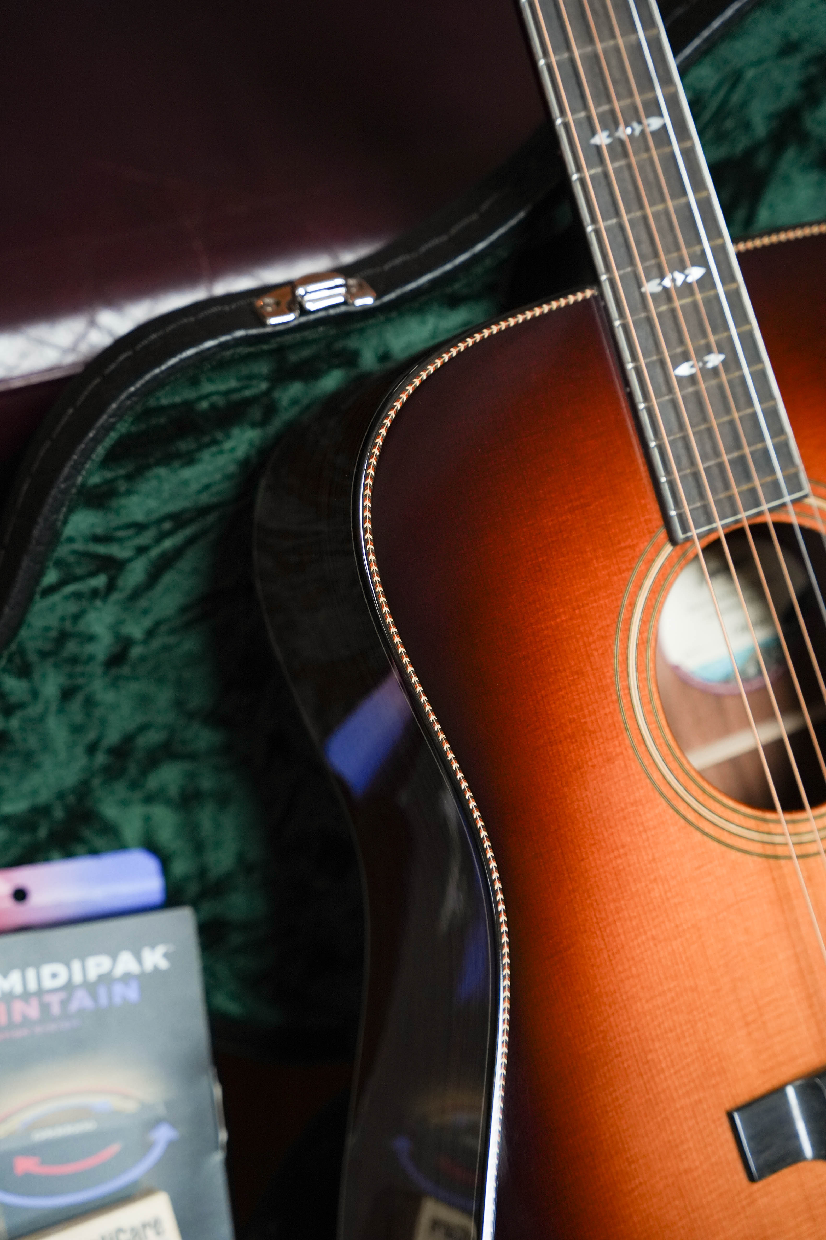 Bourgeois Signature Touchstone Series Sunburst Dreadnought Acoustic Guitar #6233