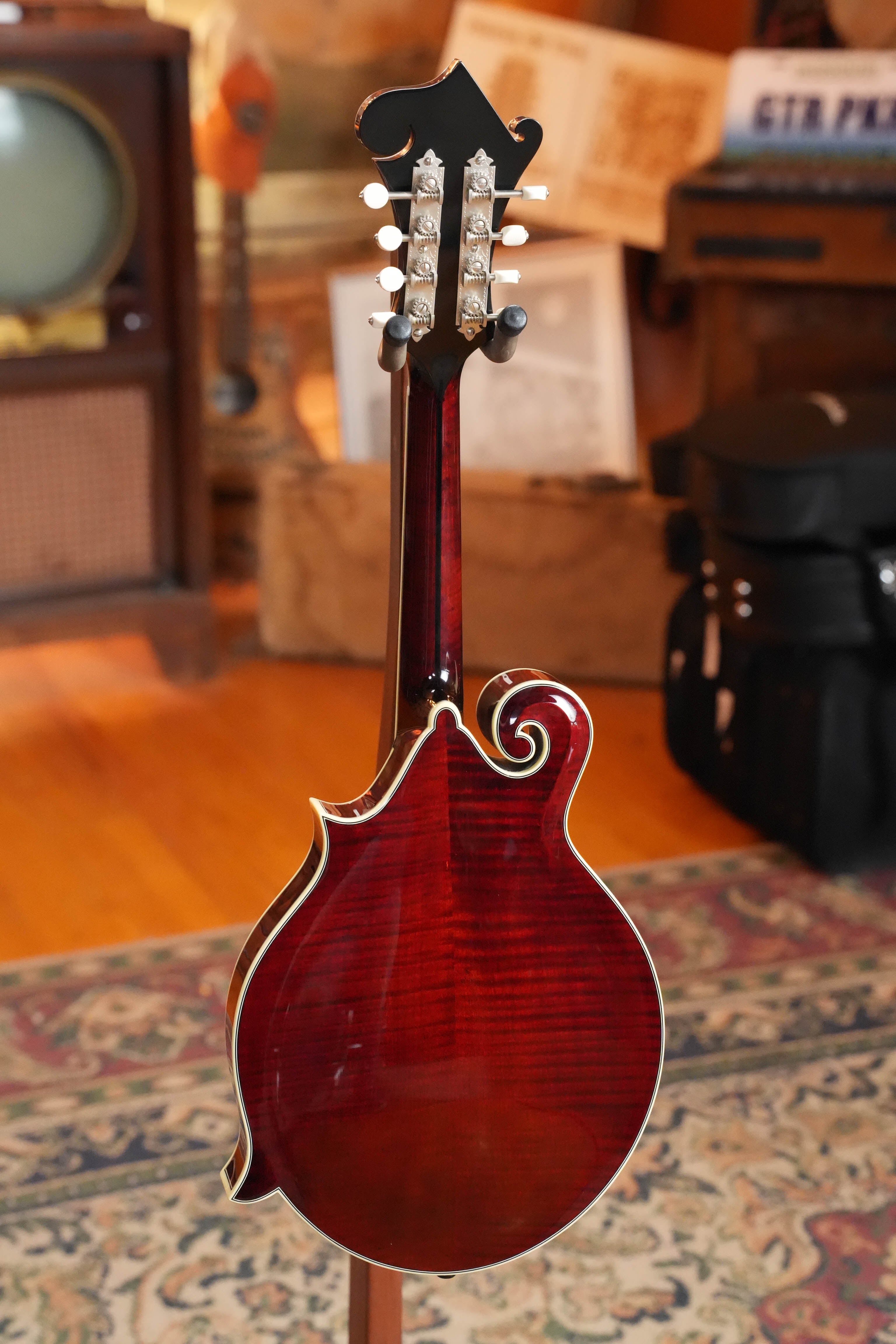 Bourgeois TAS Exclusive M5-F-CR Aged-Tone Adirondack/Maple Cordovan Red F-Style Mandolin #2141