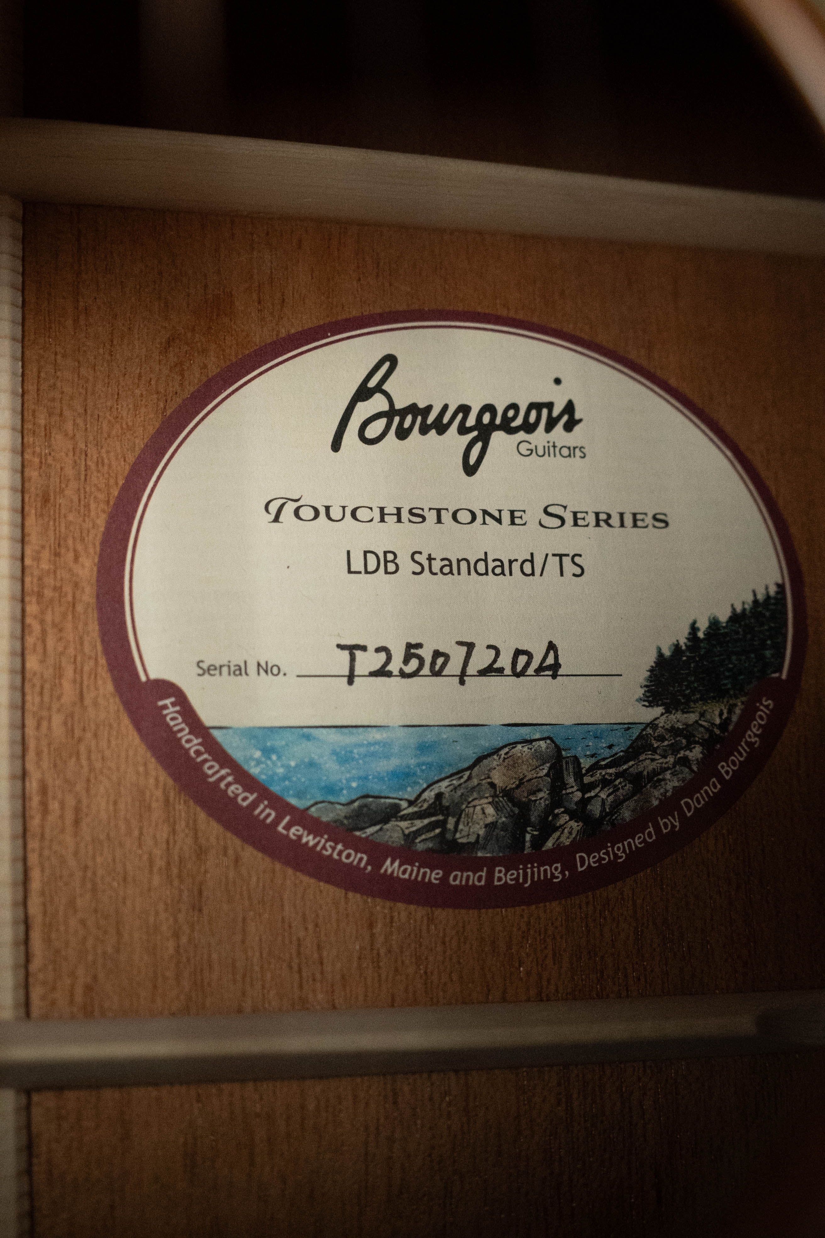 Bourgeois The Standard LDBS/TS Touchstone Series Torrefied Sitka/Mahogany OO Sunburst Acoustic Guitar #7204