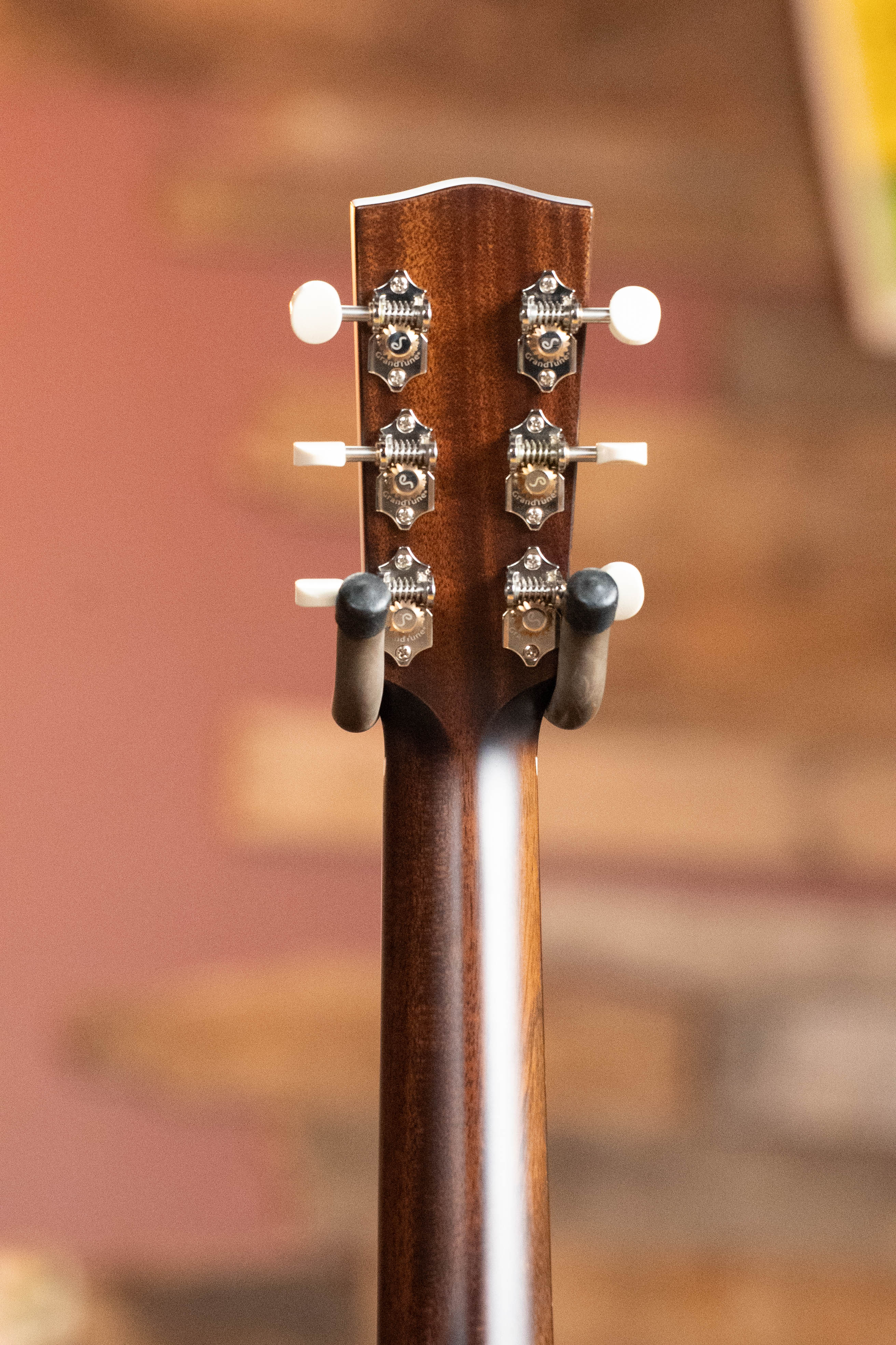 Bourgeois The Standard SDS/TS Touchstone Series Torrefied Sitka/Mahogany Slope Shoulder Sunburst Dreadnought Acoustic Guitar #1226