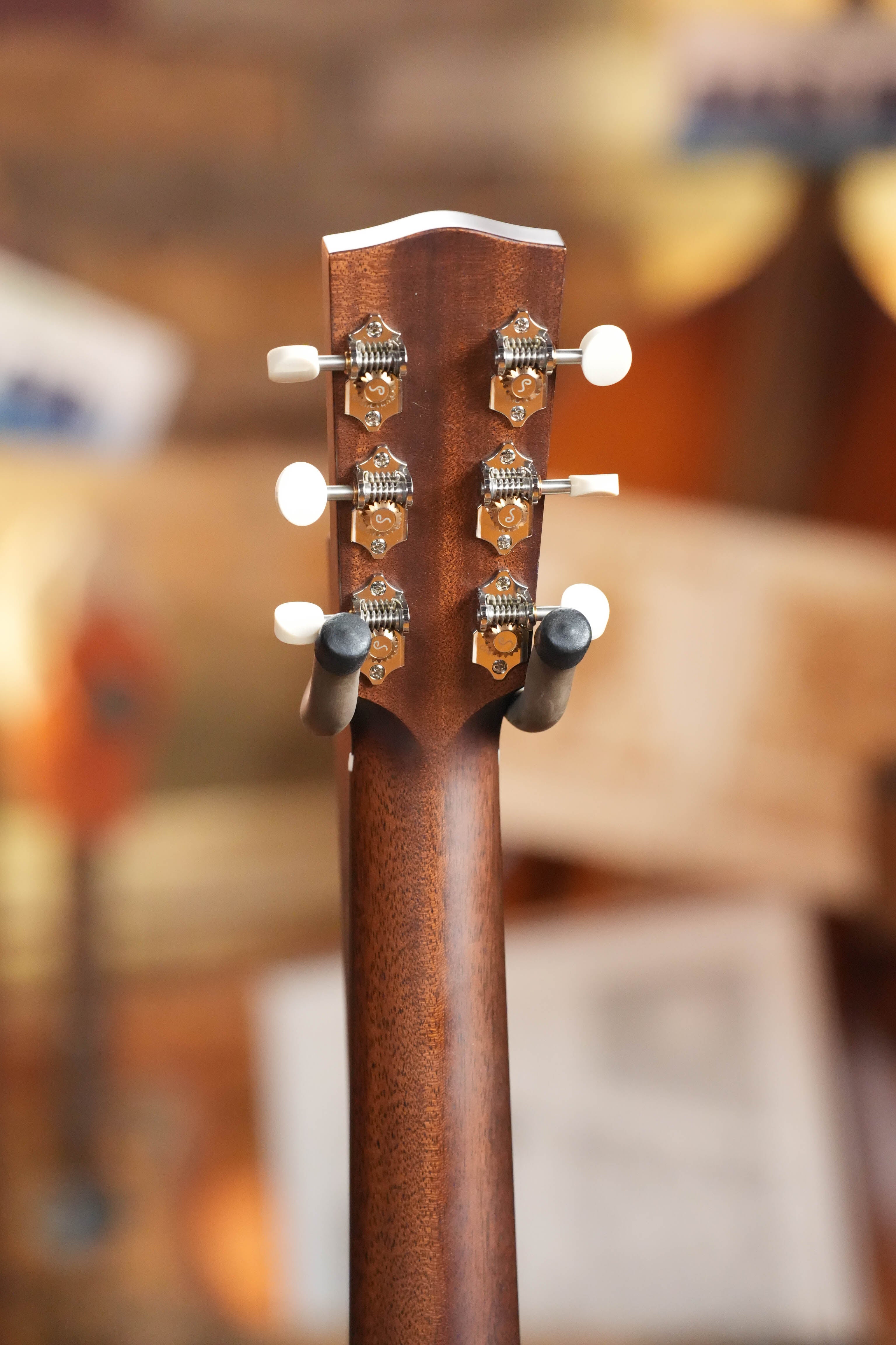 Bourgeois The Standard SDS/TS Touchstone Series Torrefied Sitka/Mahogany Slope Shoulder Sunburst Dreadnought Acoustic Guitar #2244