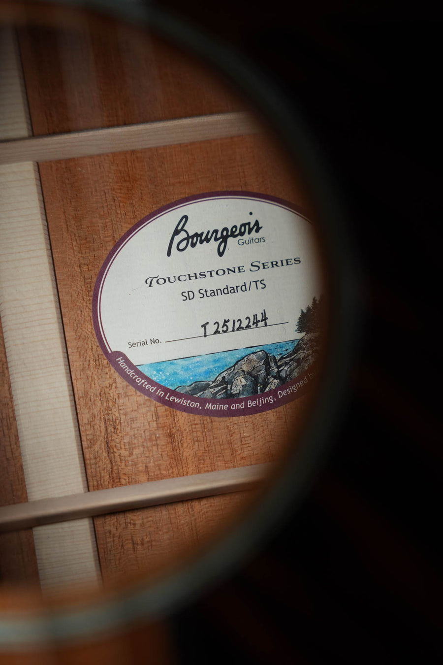 Bourgeois The Standard SDS/TS Touchstone Series Torrefied Sitka/Mahogany Slope Shoulder Sunburst Dreadnought Acoustic Guitar #2244