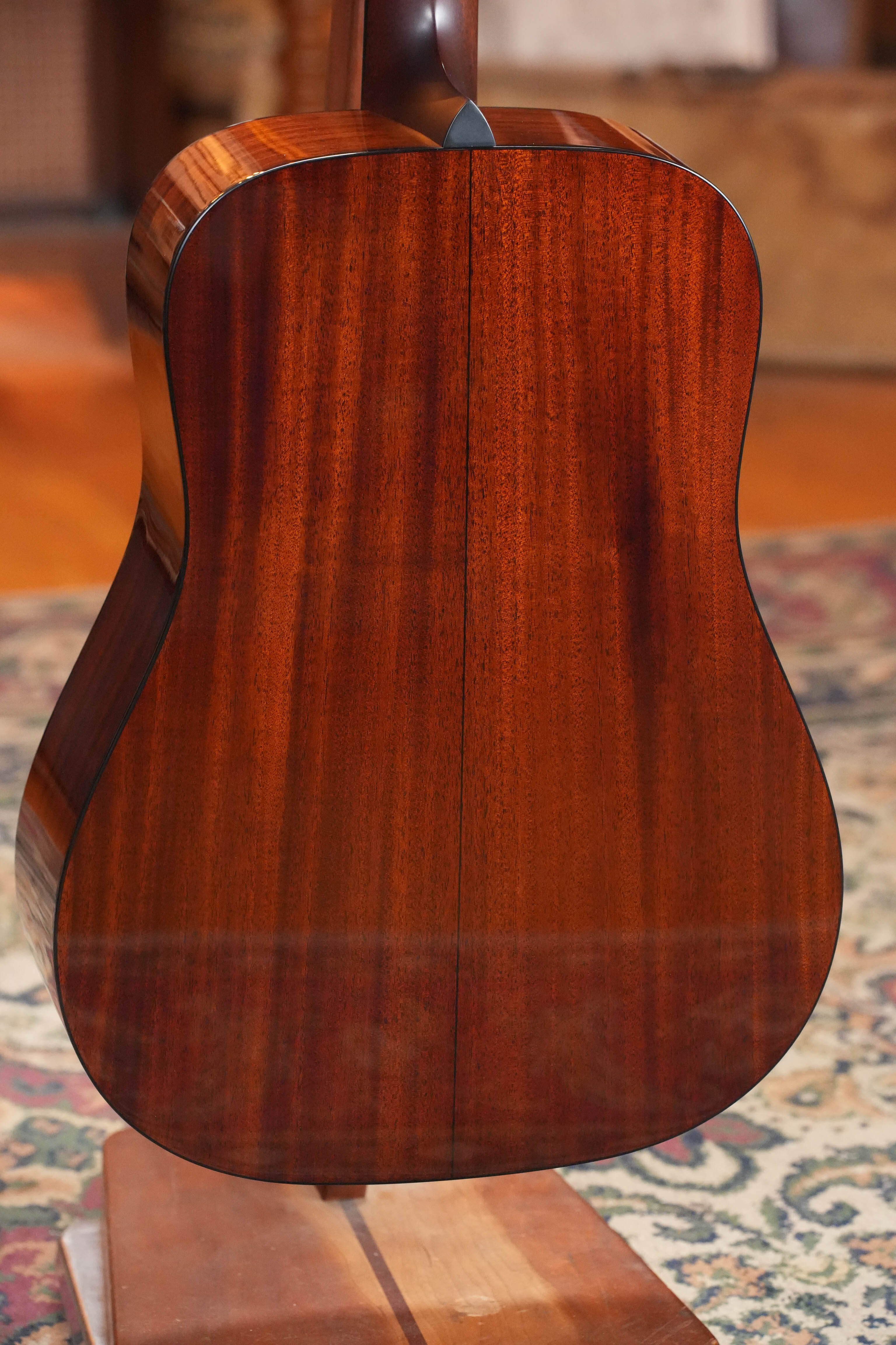 Bourgeois Touchstone Country Boy Sitka/Mahogany Sunburst Dreadnought Acoustic Guitar #3220