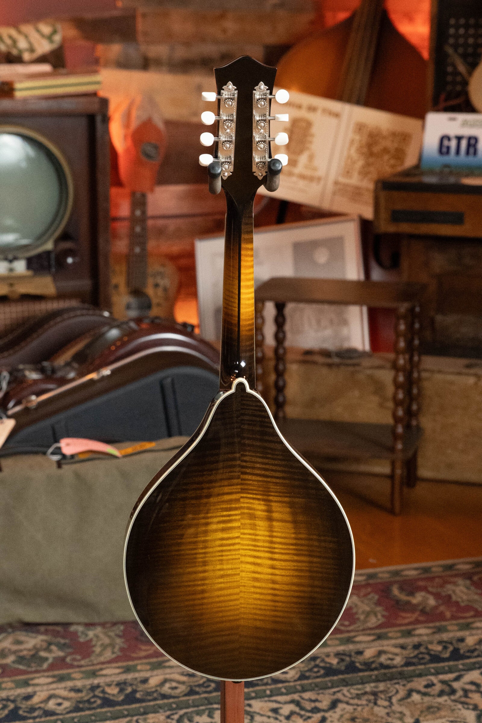 Bourgeois M5-A-SB Aged-Tone Adirondack/Maple Sunburst A-Style Mandolin #9101