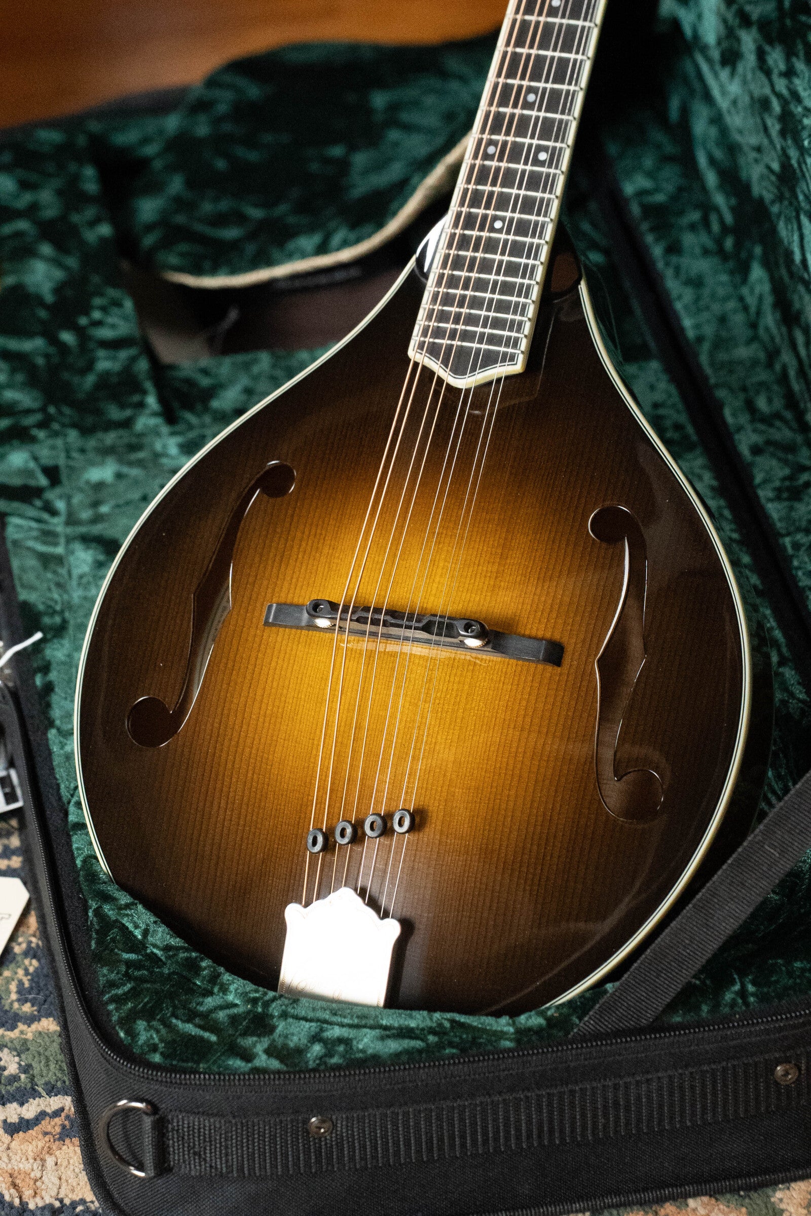 Bourgeois M5-A-SB Aged-Tone Adirondack/Maple Sunburst A-Style Mandolin #9102