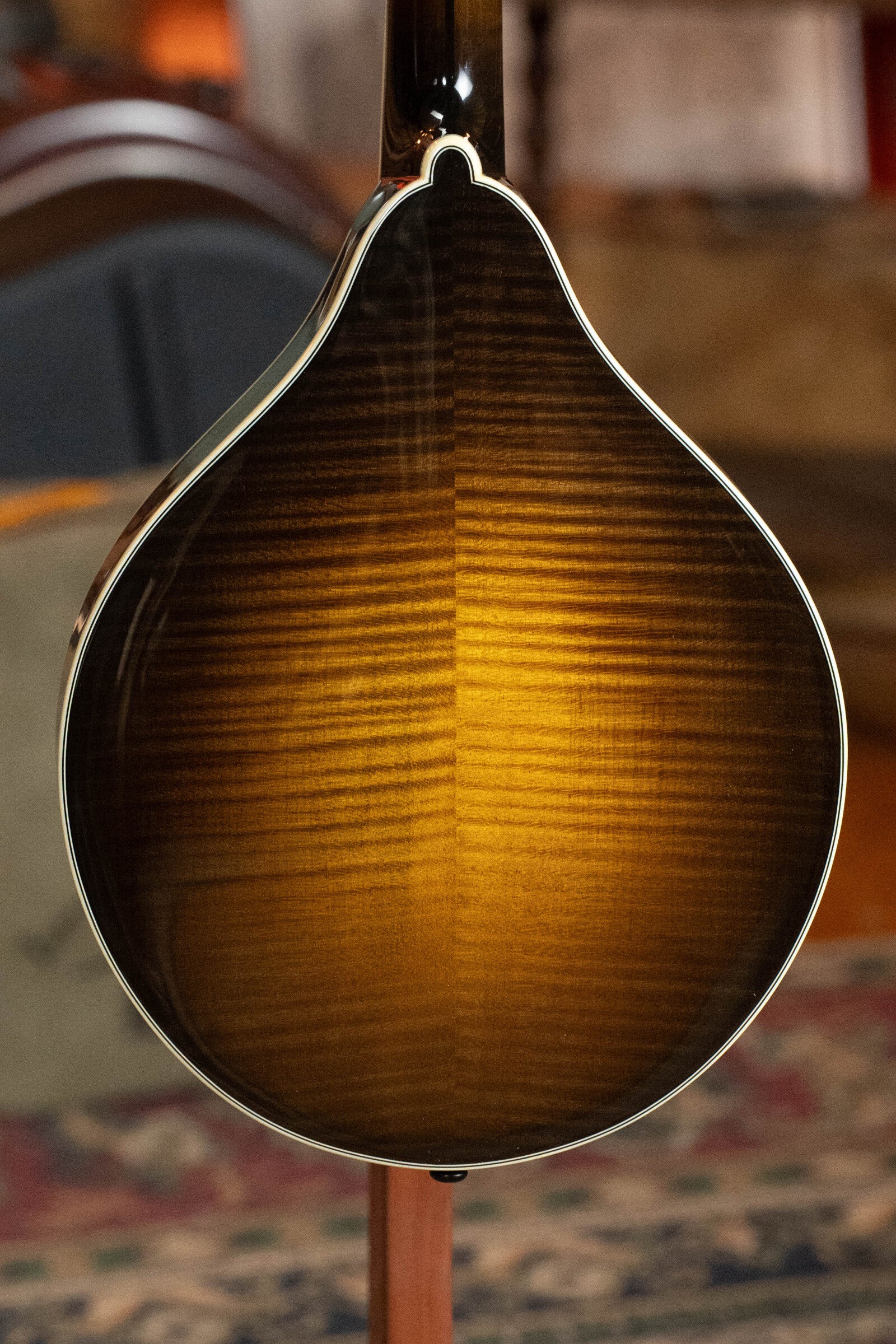 Bourgeois M5-A-SB Aged-Tone Adirondack/Maple Sunburst A-Style Mandolin #9102