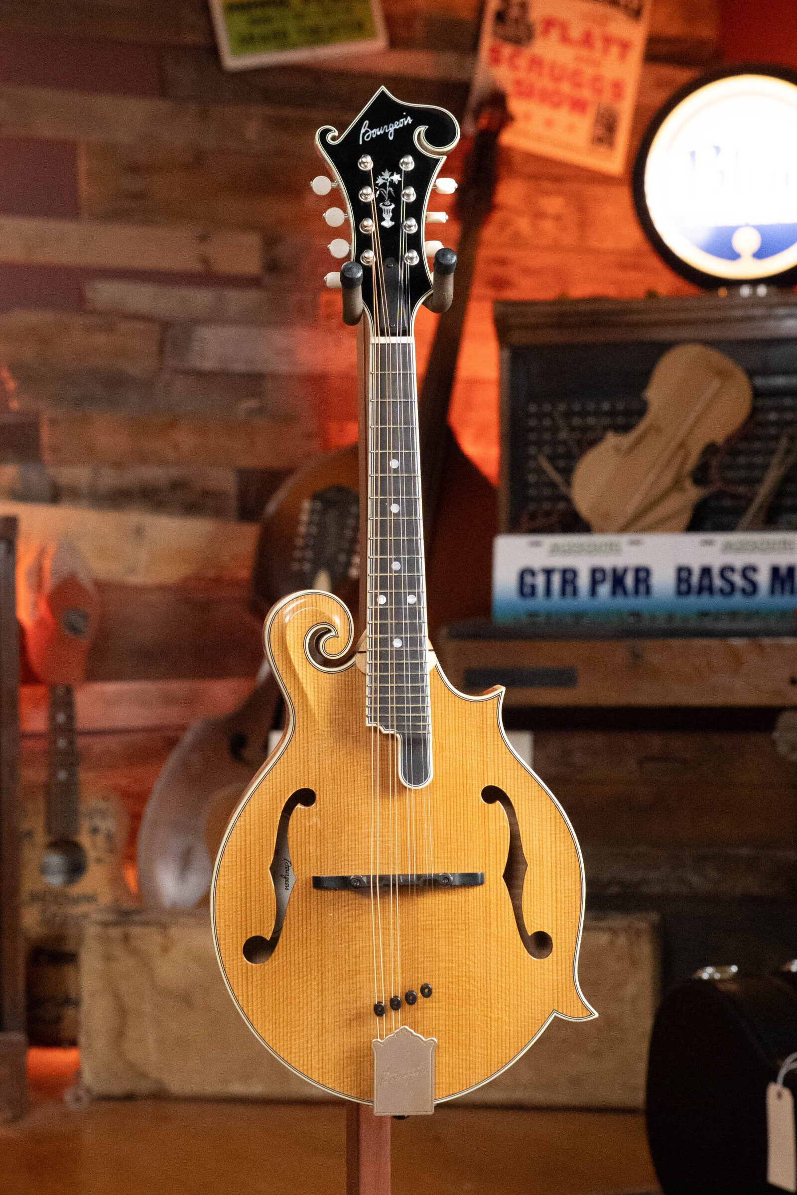 Bourgeois M5-F Aged-Tone Adirondack/Maple F-Style Mandolin #9122