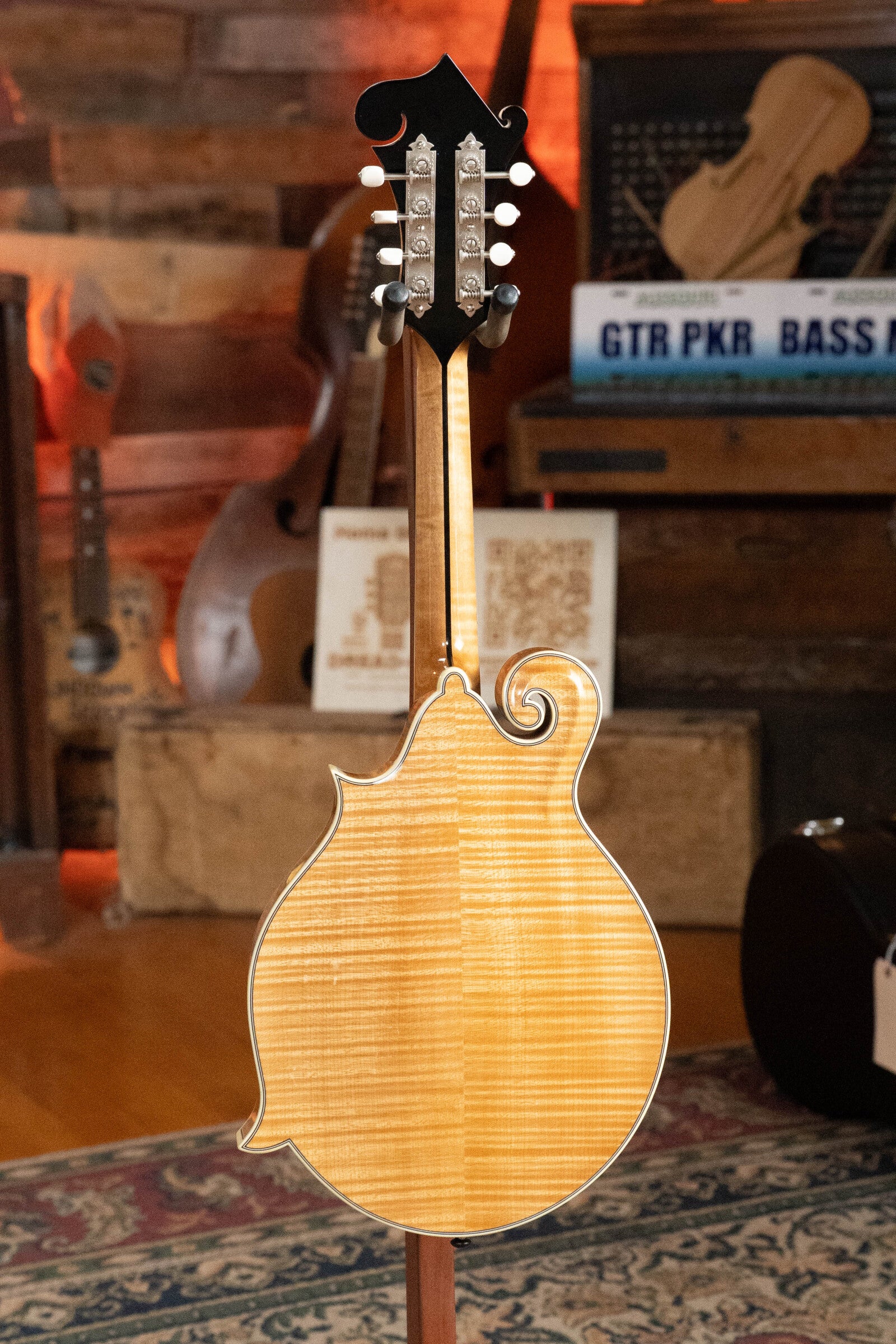 Bourgeois M5-F Aged-Tone Adirondack/Maple F-Style Mandolin #9122