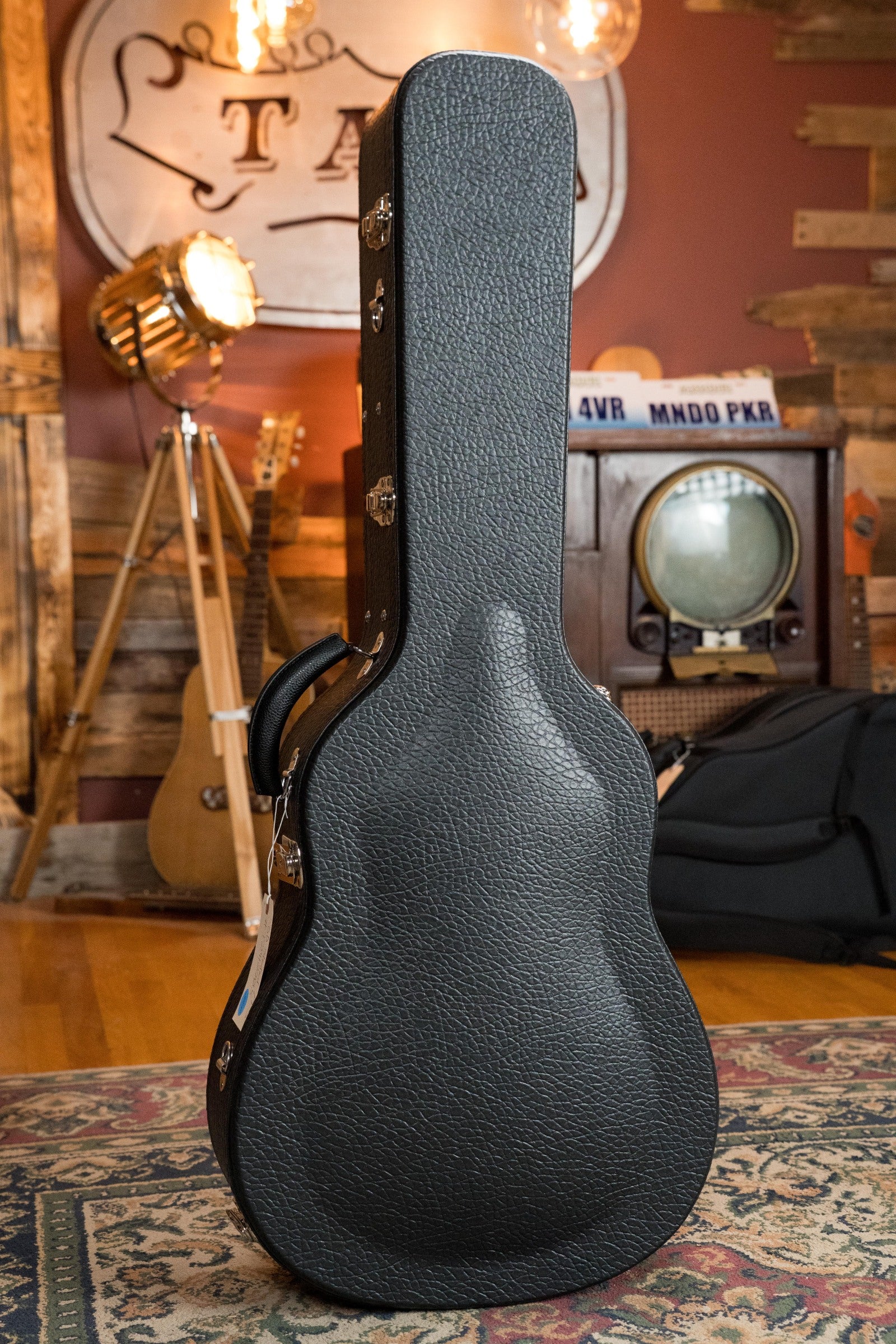 Bourgeois The Standard SDS/TS Touchstone Series Torrefied Sitka/Mahogany Slope Shoulder Sunburst Dreadnought Acoustic Guitar #2205