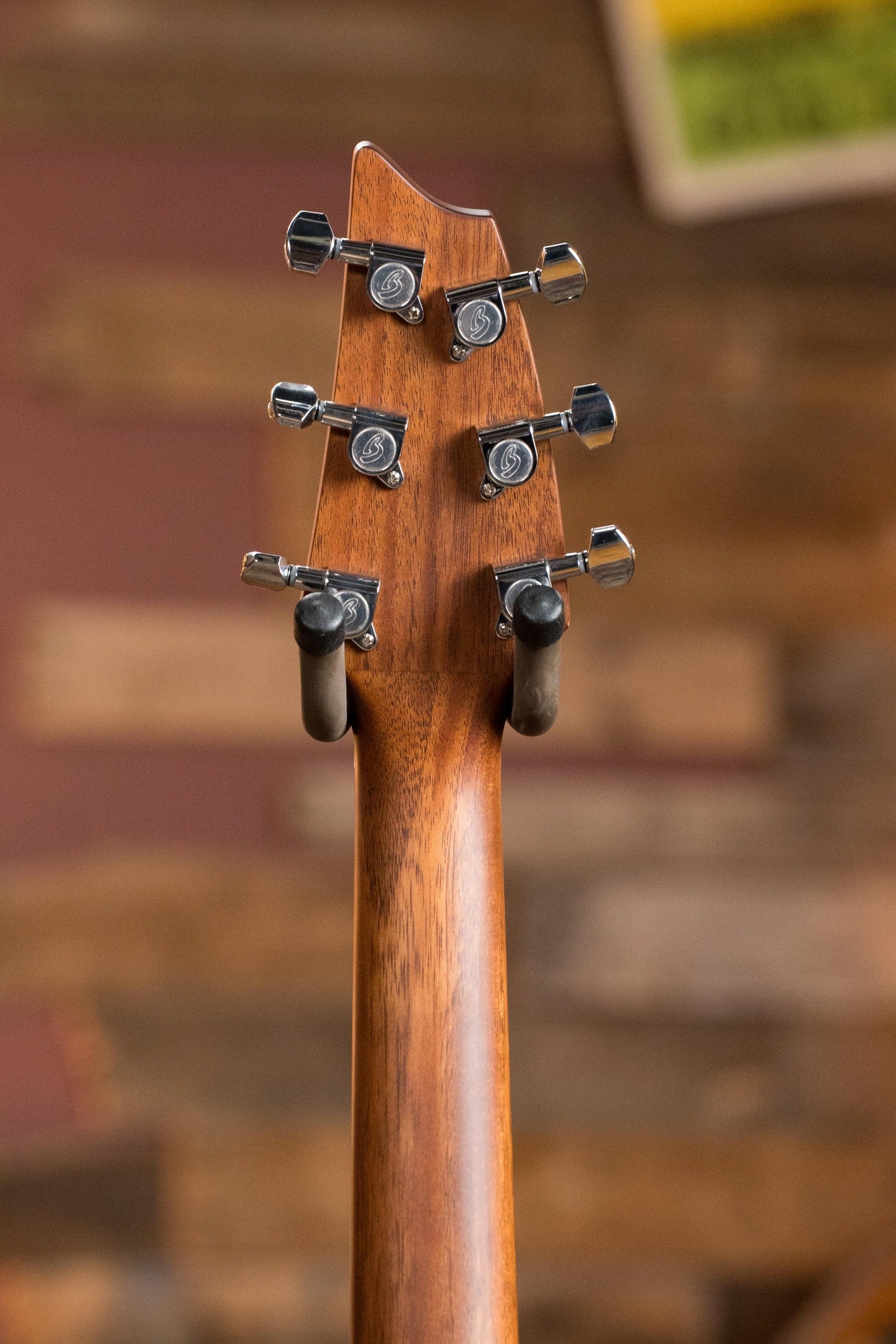 Breedlove Discovery Series Spruce/Mahogany Concert Acoustic Guitar #5175