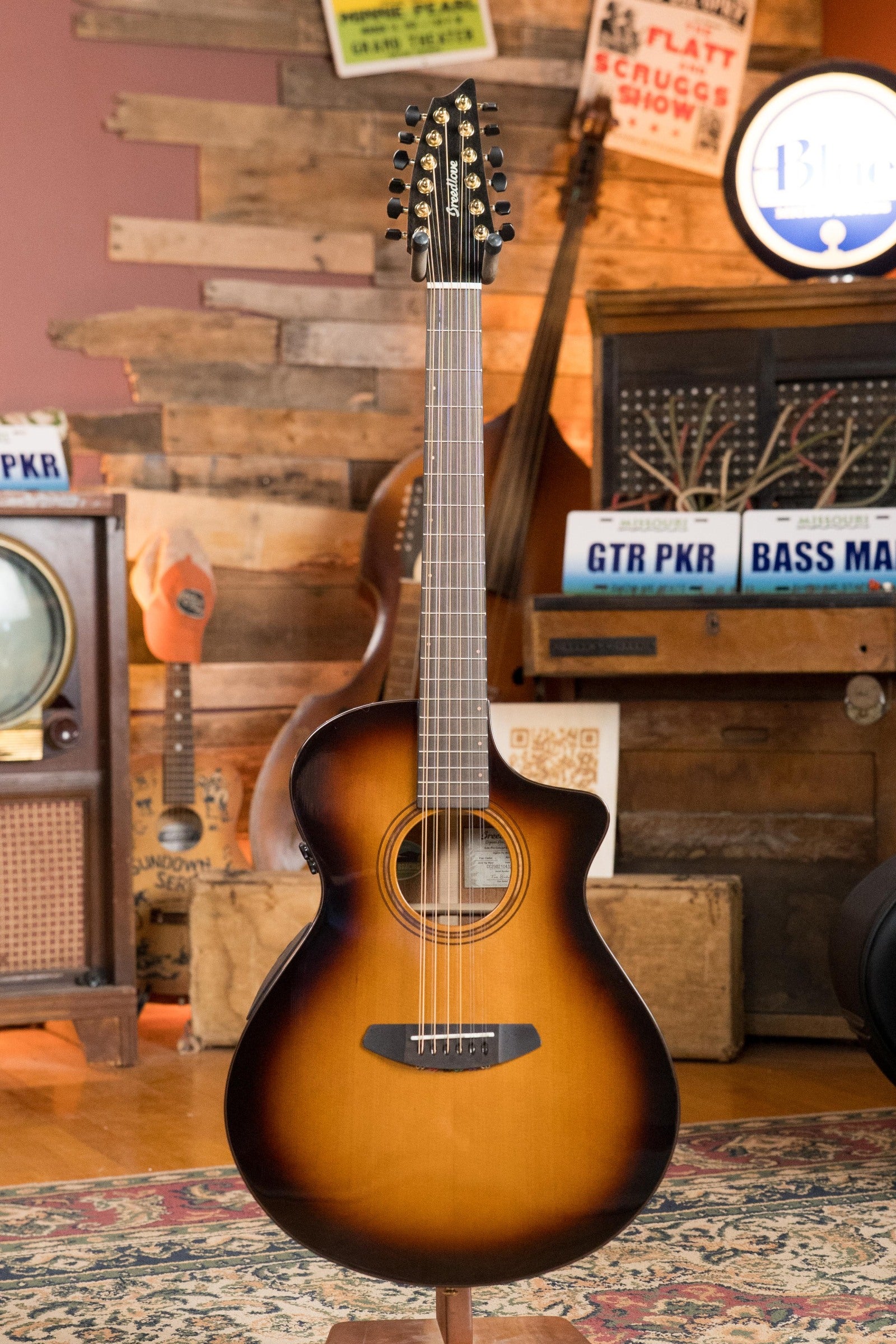 Breedlove Solo Pro Series Red Cedar/Mahogany Edgeburst Cutaway 12 String Concert Guitar w/Electronics #0432