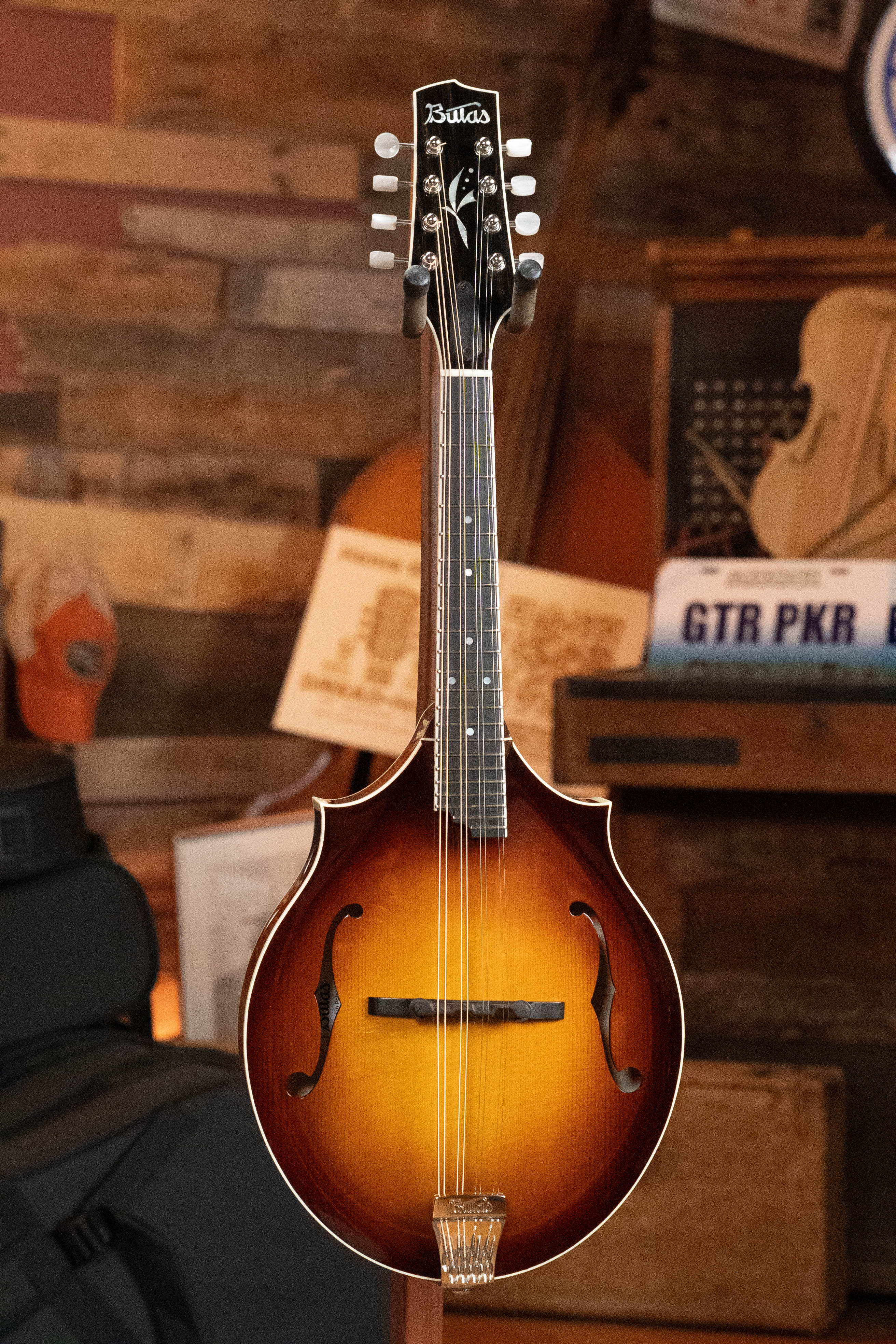 Bulas Carpathian Spruce/Curly Maple Tobacco Sunburst Two-Point Mandolin #8130