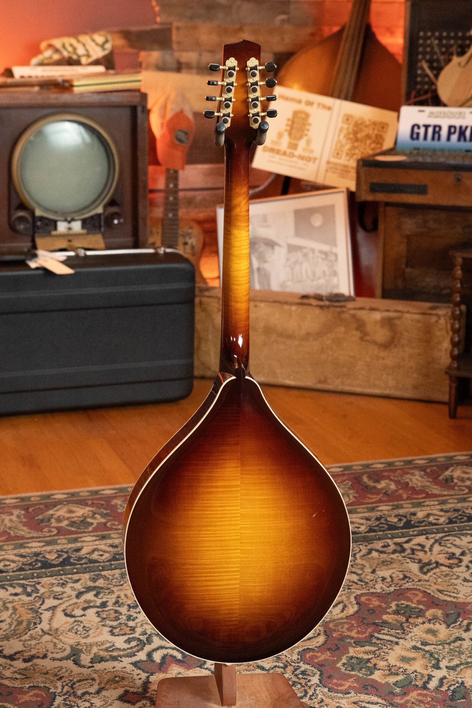Bulas Carpathian Spruce/Curly Maple Cremona Sunburst Octave Mandolin #8132