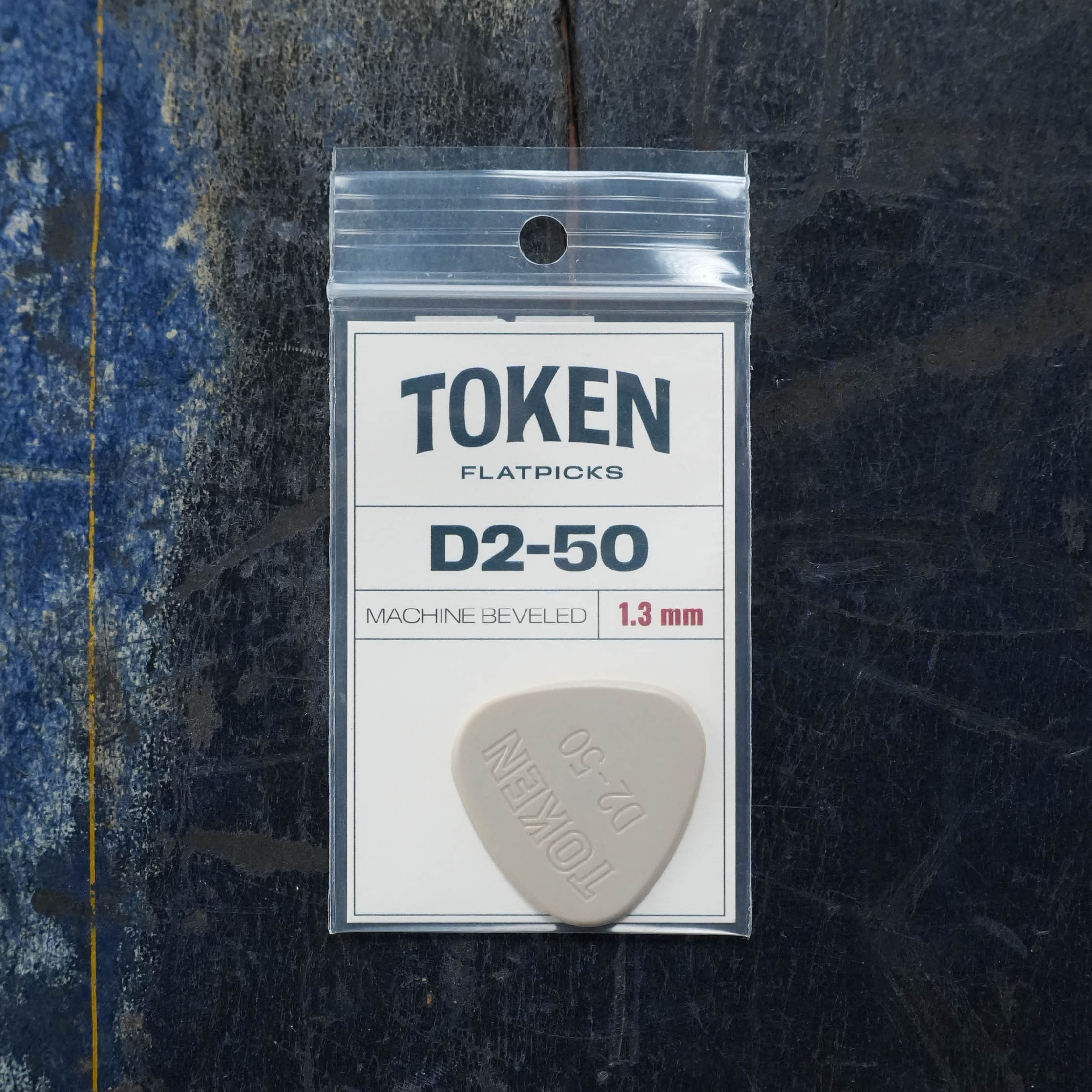 Token D2-50 TAN Flatpick - All Round 1.27mm