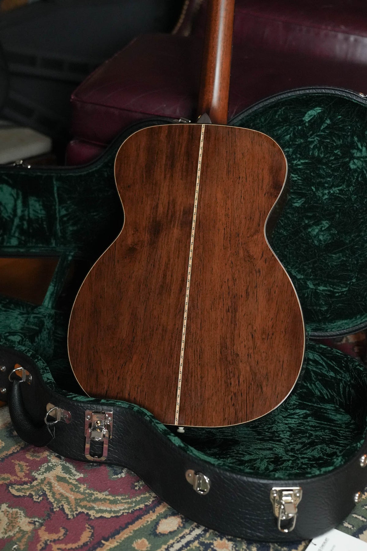 *Dread-Not Certified Used* Bourgeois Touchstone Signature OMSIG-SB/TS Orchestra Model Sunburst Acoustic Guitar #1299