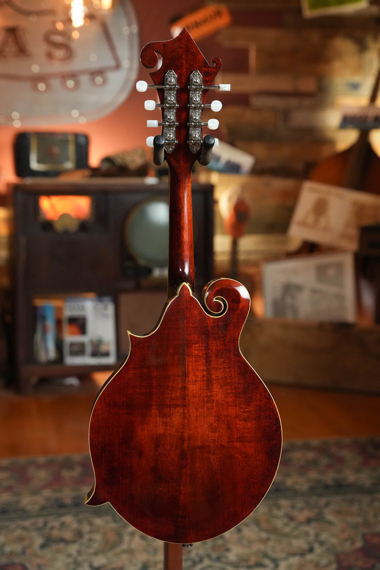 Dread-Not Certified Used* Eastman MD614 Spruce/Maple F-Style Oval-Hol