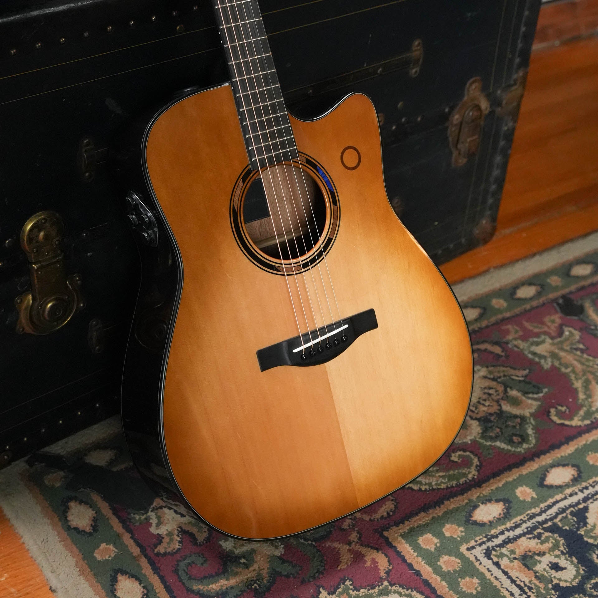 *Dread-Not Certified Used* Yamaha TAG3C-SDB Sitka/Mahogany Sandburst Dreadnought Guitar w/the TransAcoustic System #0688