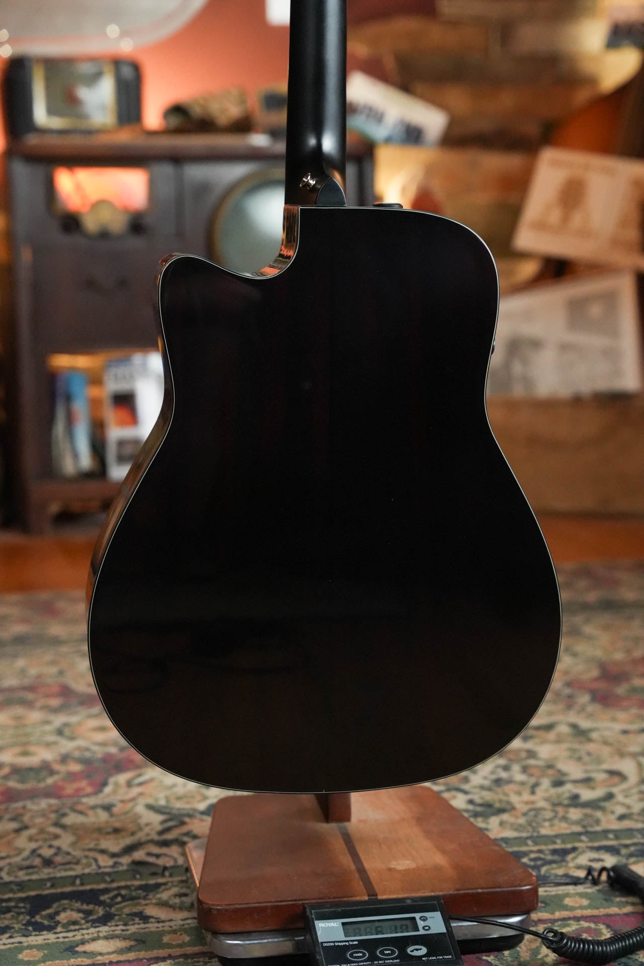 *Dread-Not Certified Used* Yamaha TAG3C-SDB Sitka/Mahogany Sandburst Dreadnought Guitar w/the TransAcoustic System #0688