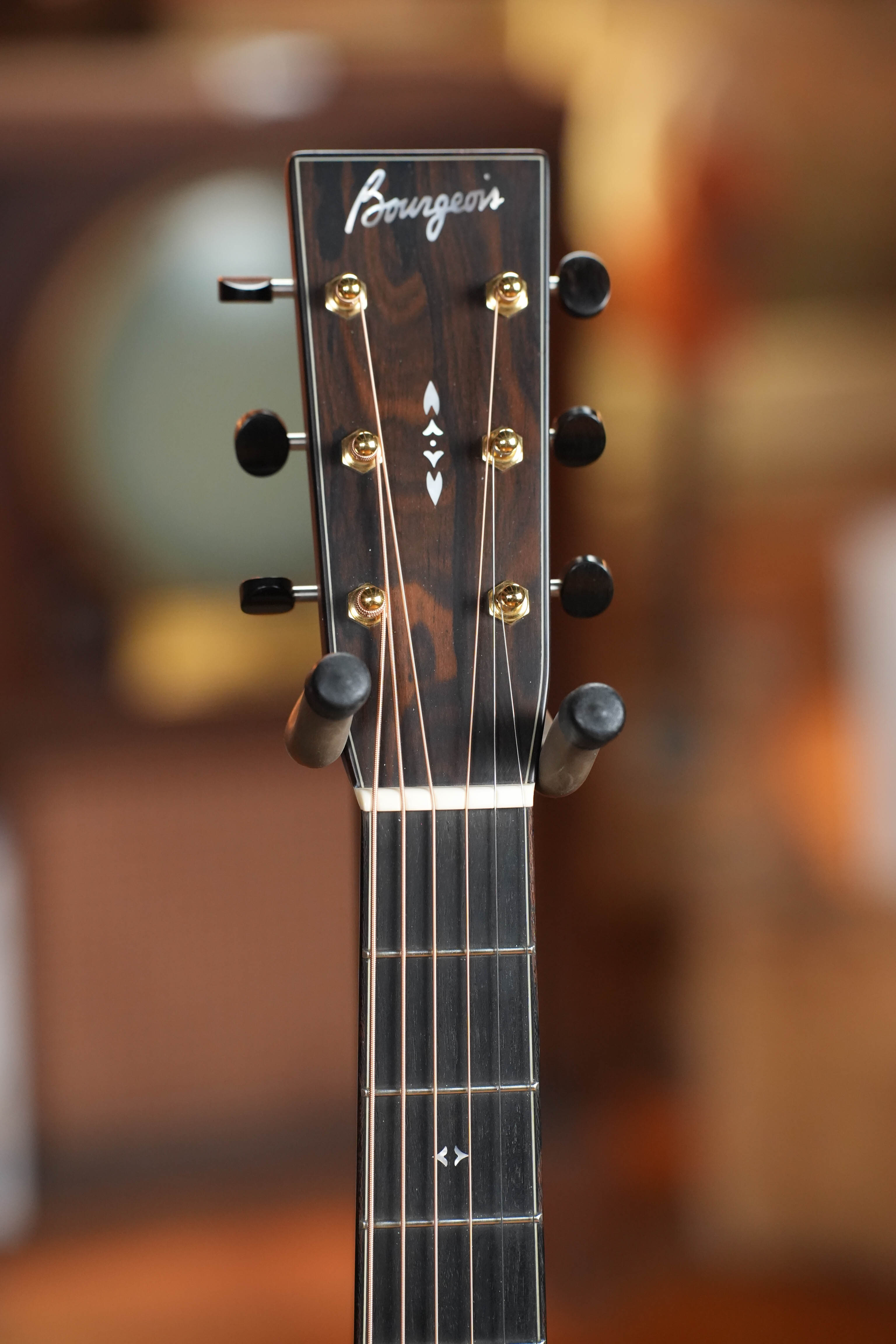 *Dread-Not Certified Used* Bourgeois D Touchstone Signature Torrefied Alaskan Sitka/Madagascar Rosewood Acoustic Guitar #6250