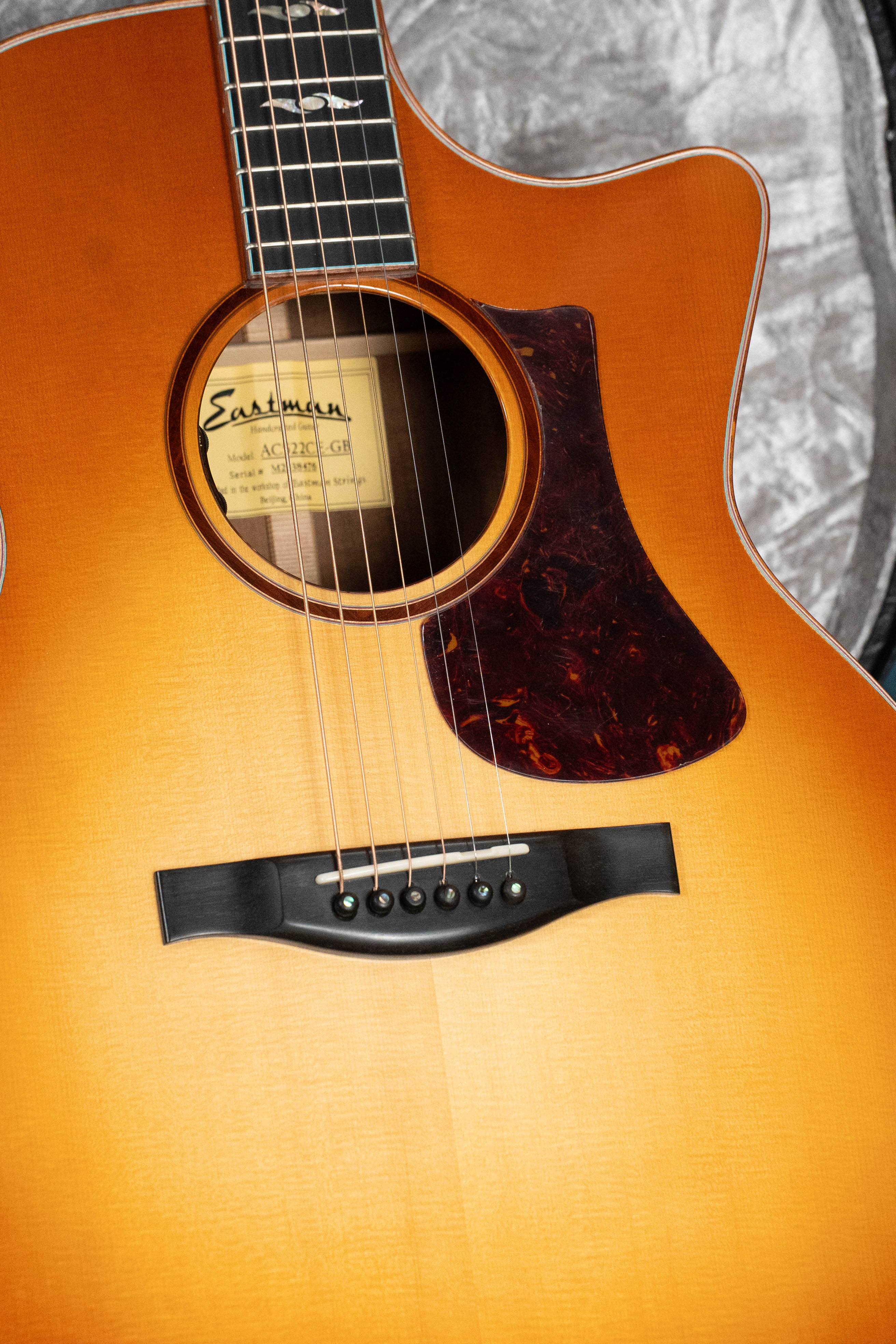 Dread-Not Certified Used* Eastman AC522CE-GB European Spruce/Mahogany