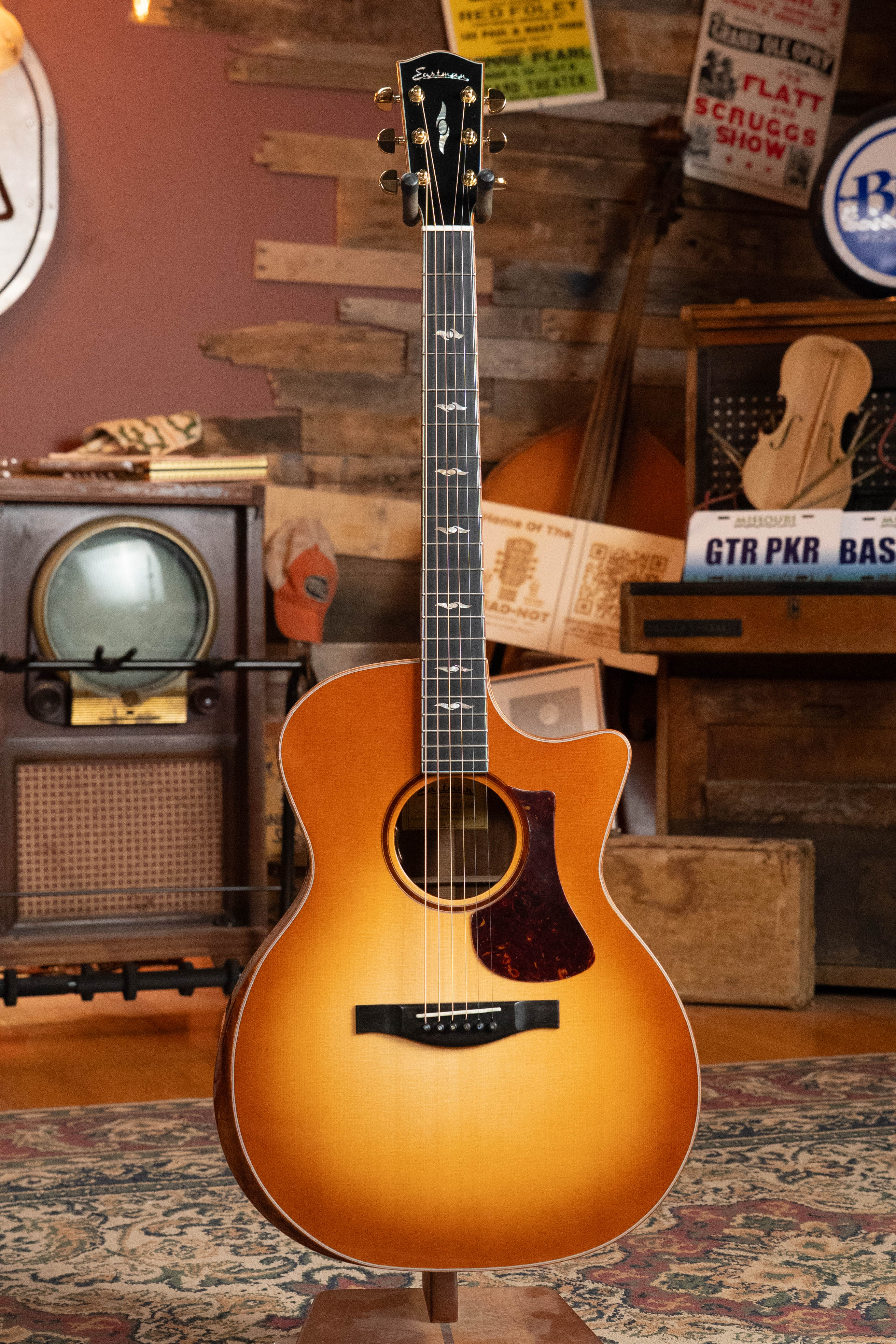 *Dread-Not Certified Used* Eastman AC522CE-GB European Spruce/Mahogany Goldburst Grand Auditorium Guitar w/LR Baggs Pickup #8476