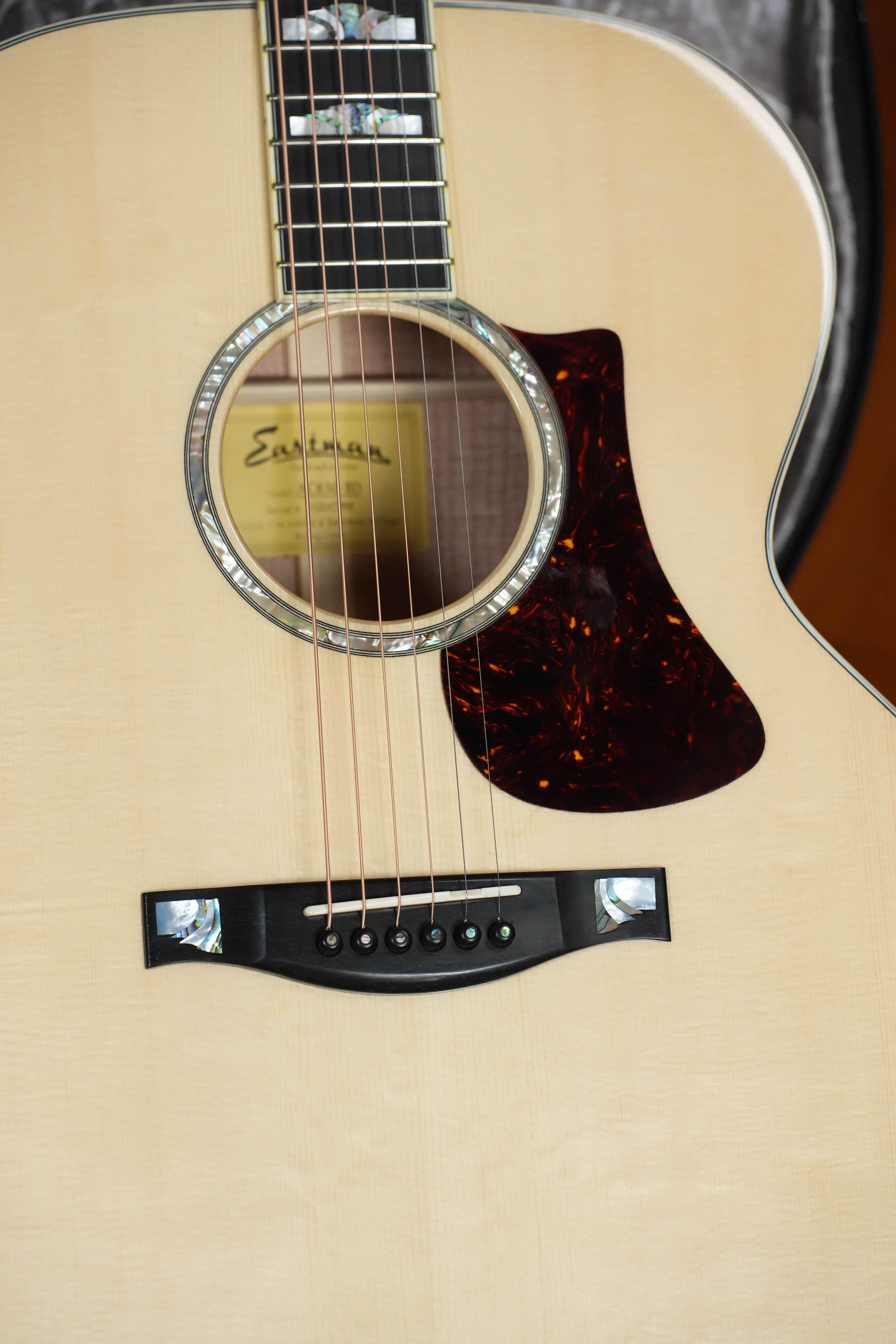 (Used) Eastman AC630-BD Engelmann Spruce/Flamed Maple Blonde Jumbo Acoustic Guitar #7984